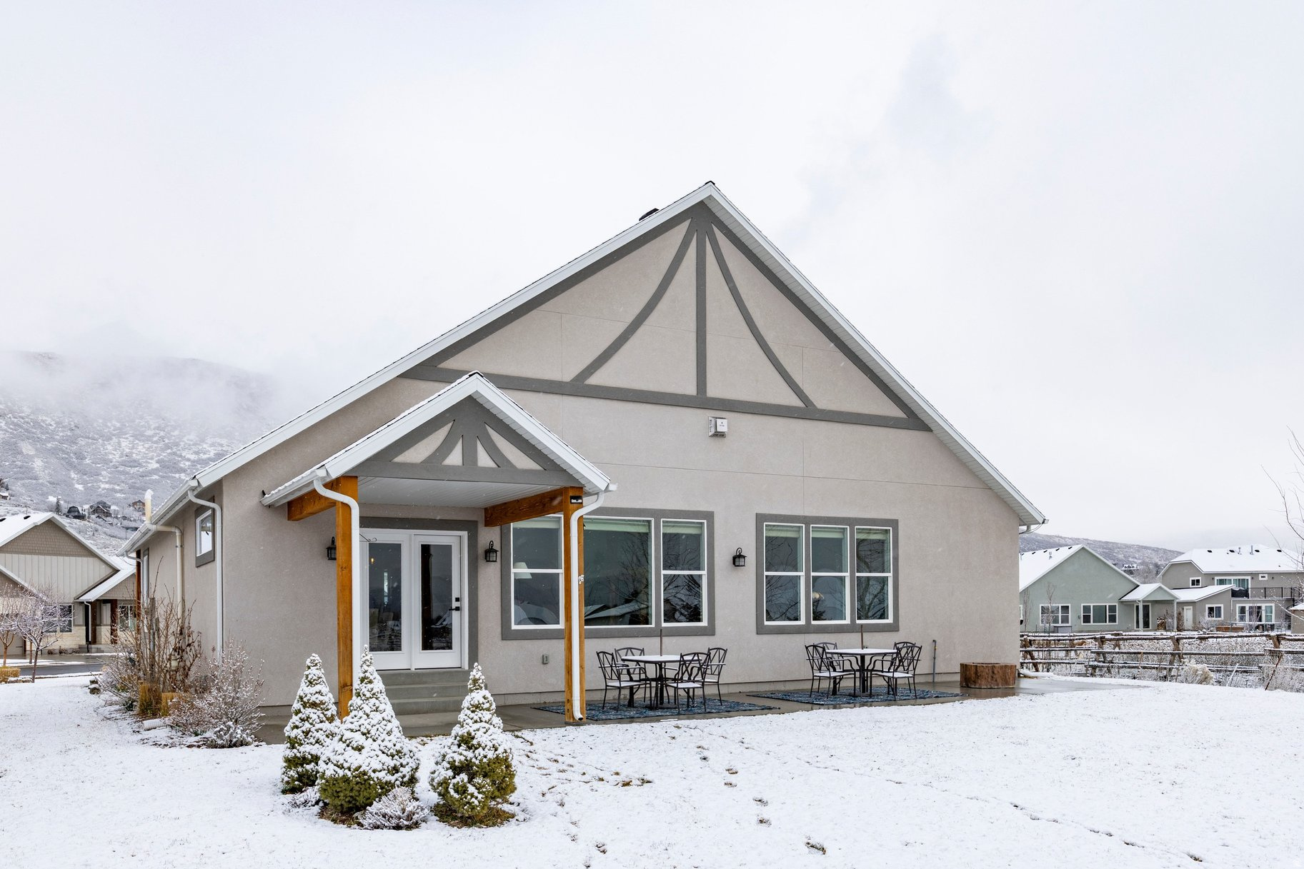 SCOTCH FIELDS - Residential