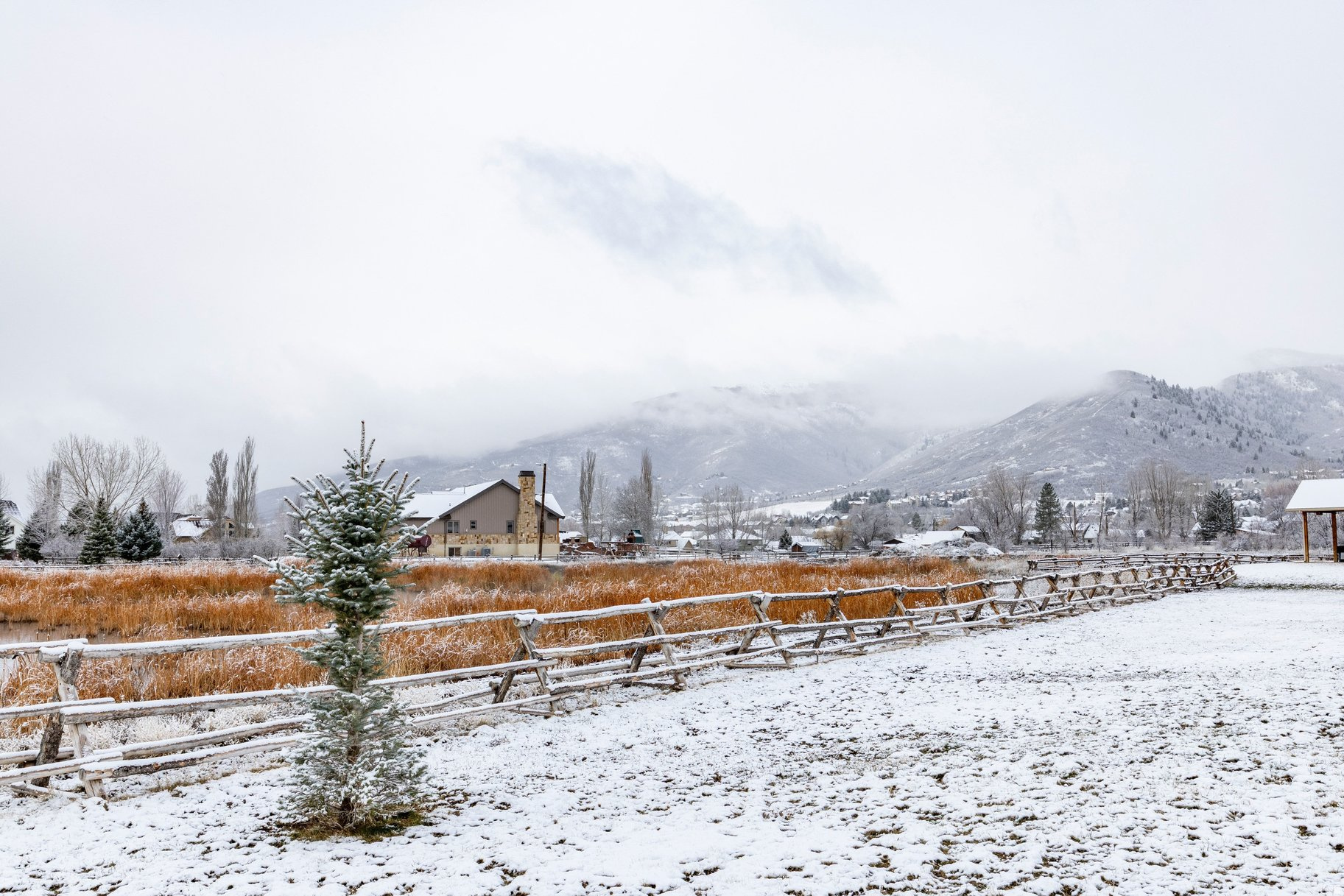 SCOTCH FIELDS - Residential