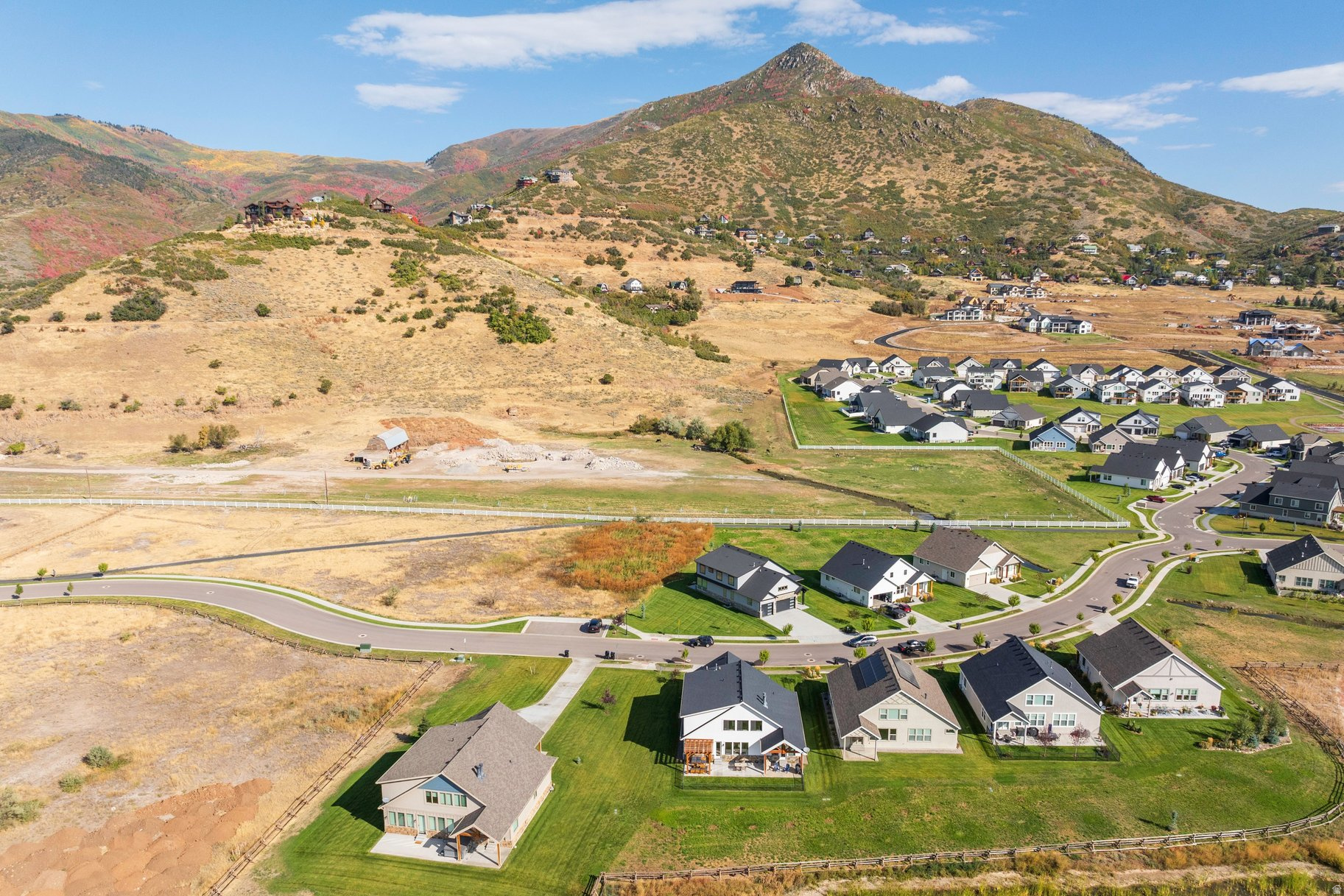 SCOTCH FIELDS - Residential