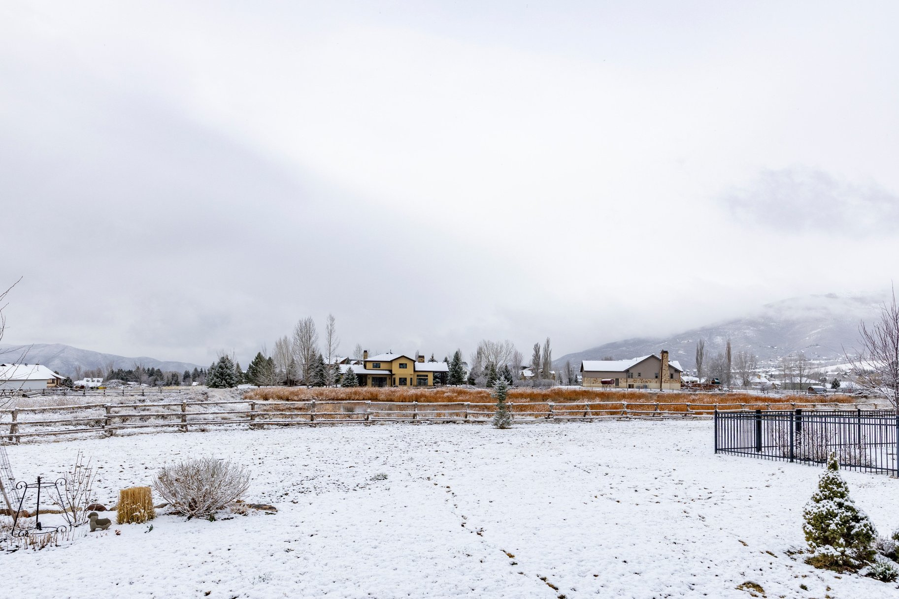 SCOTCH FIELDS - Residential