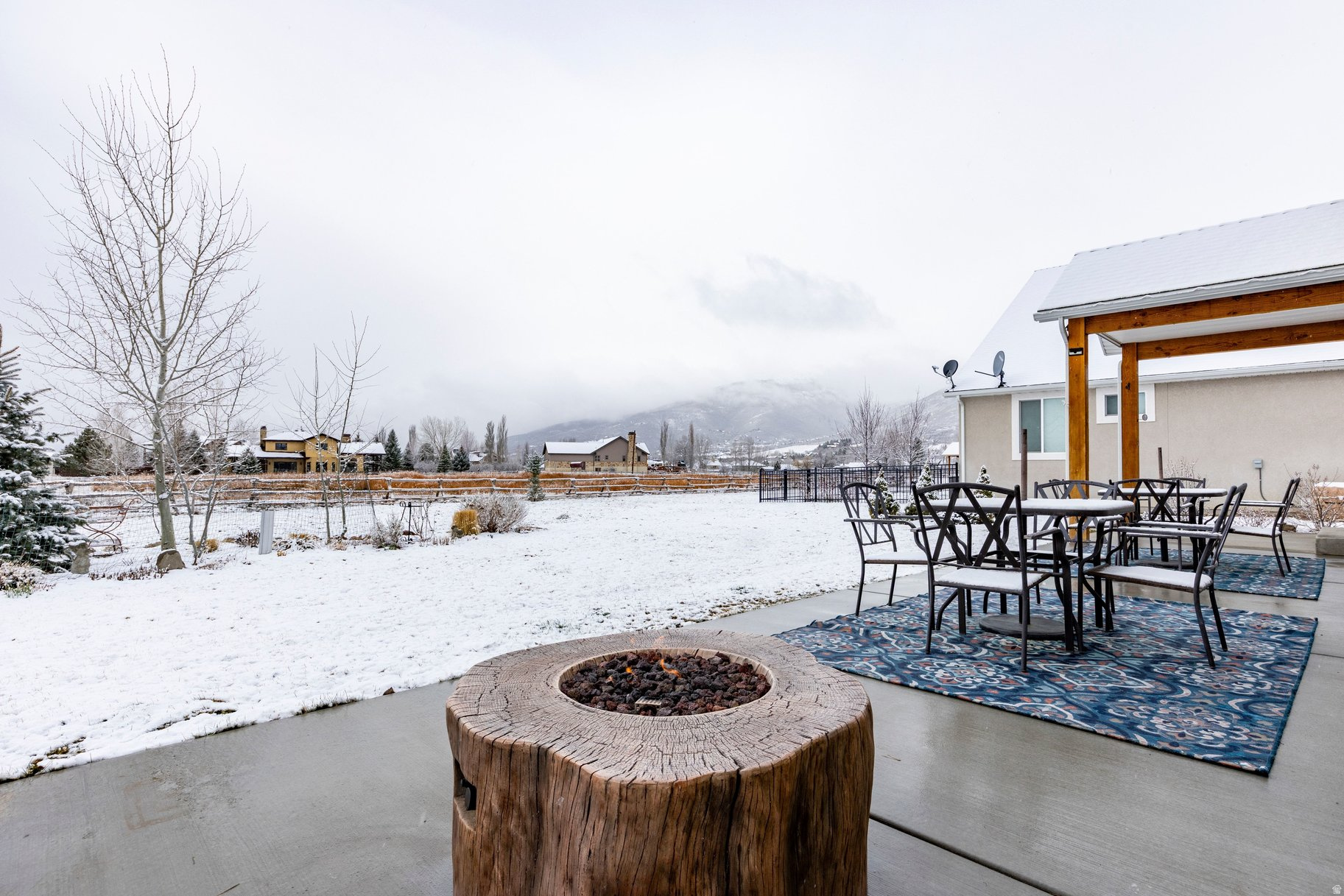 SCOTCH FIELDS - Residential