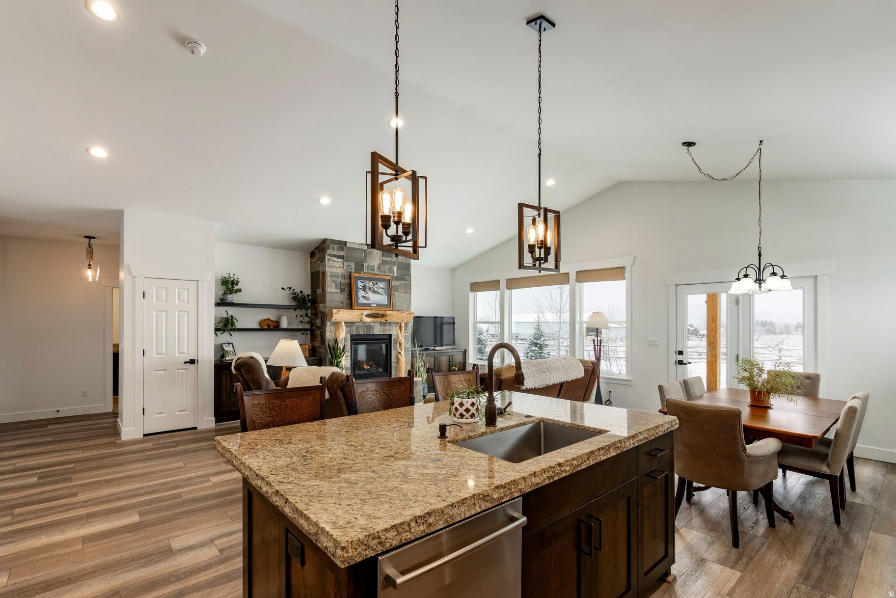 SCOTCH FIELDS - Residential