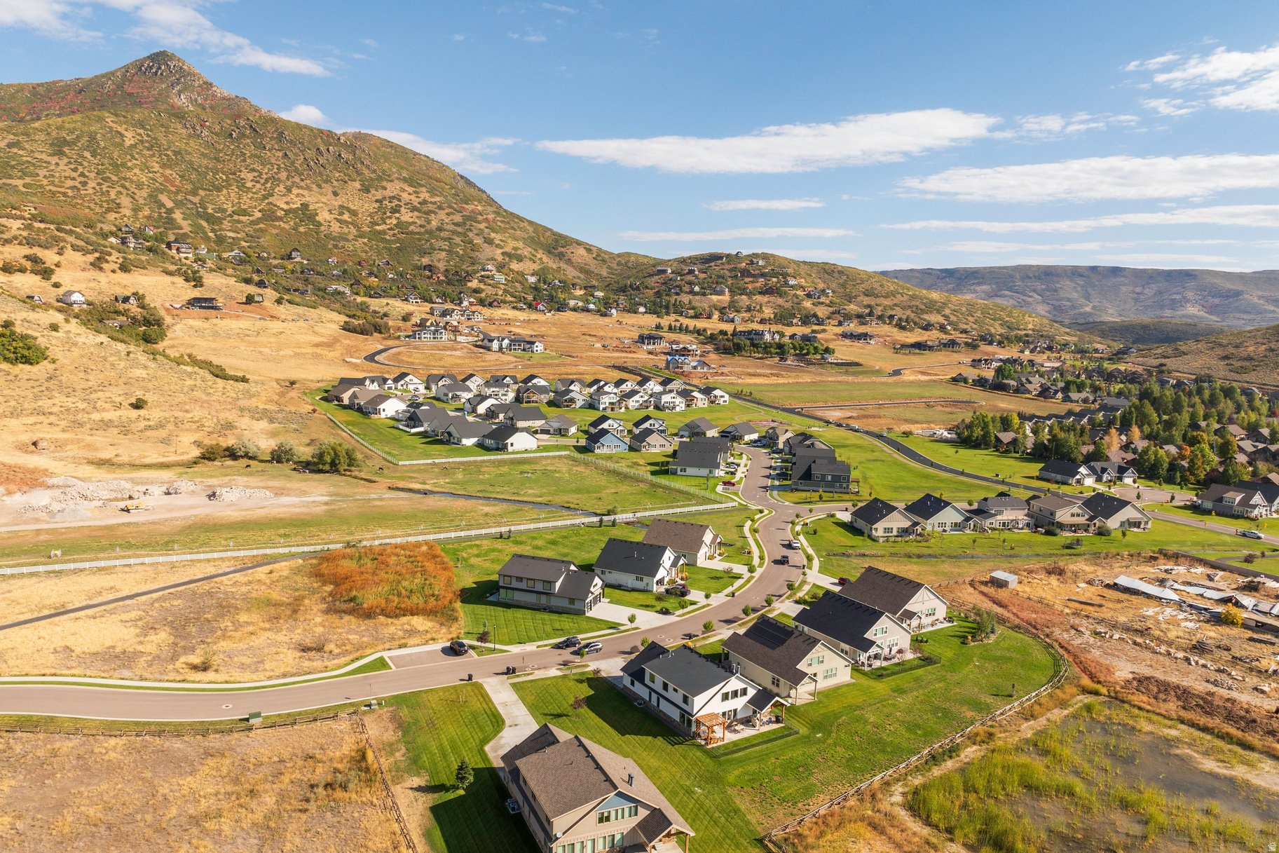 SCOTCH FIELDS - Residential