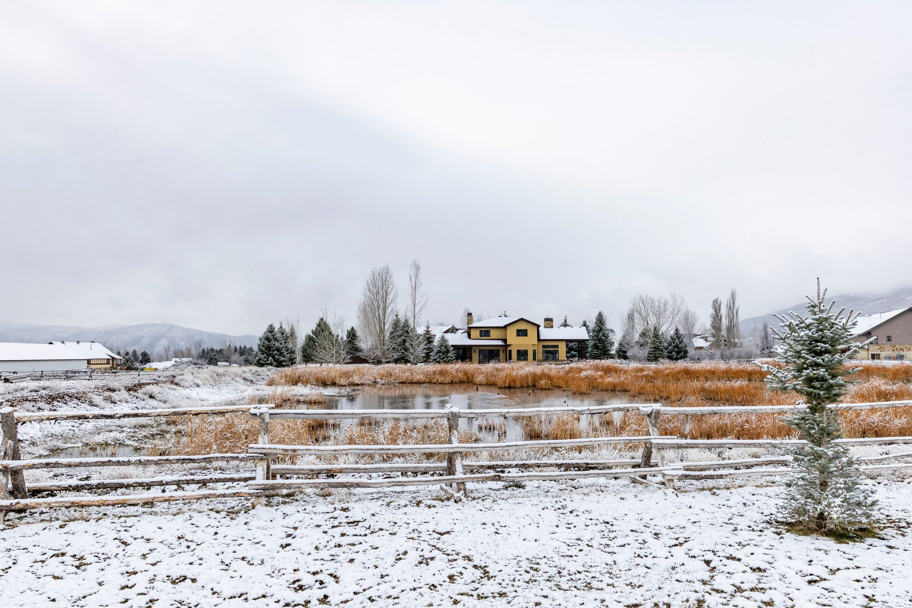 SCOTCH FIELDS - Residential