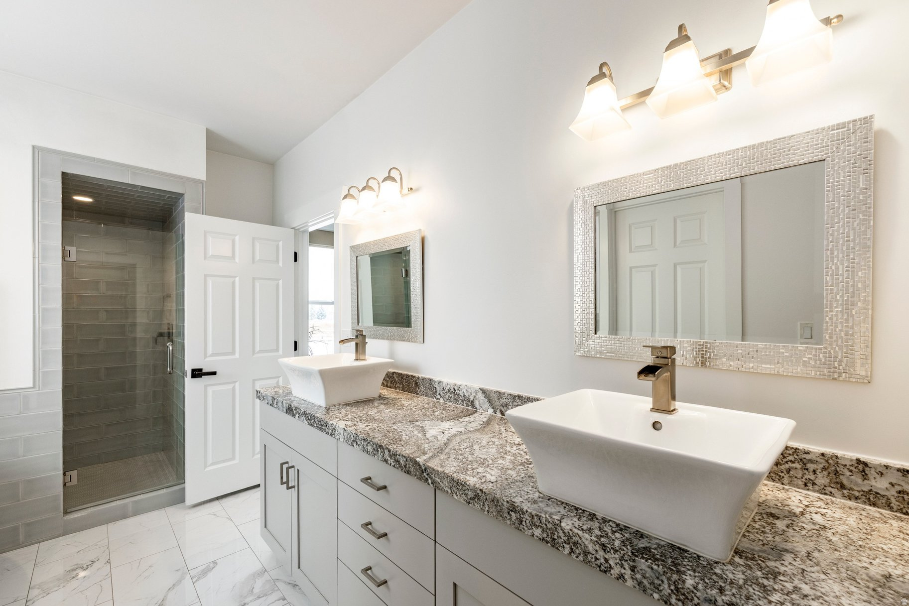 SCOTCH FIELDS - Residential