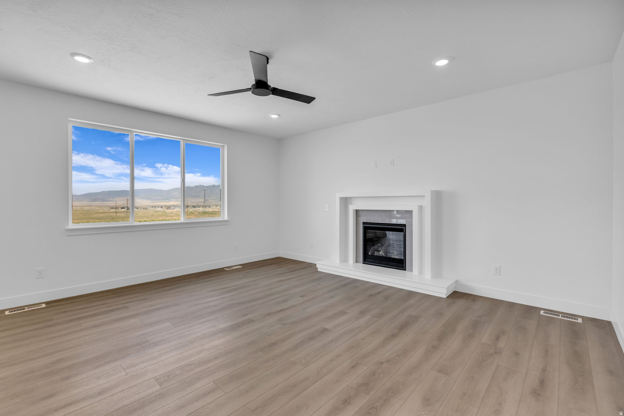 SCARLET RIDGE - Residential