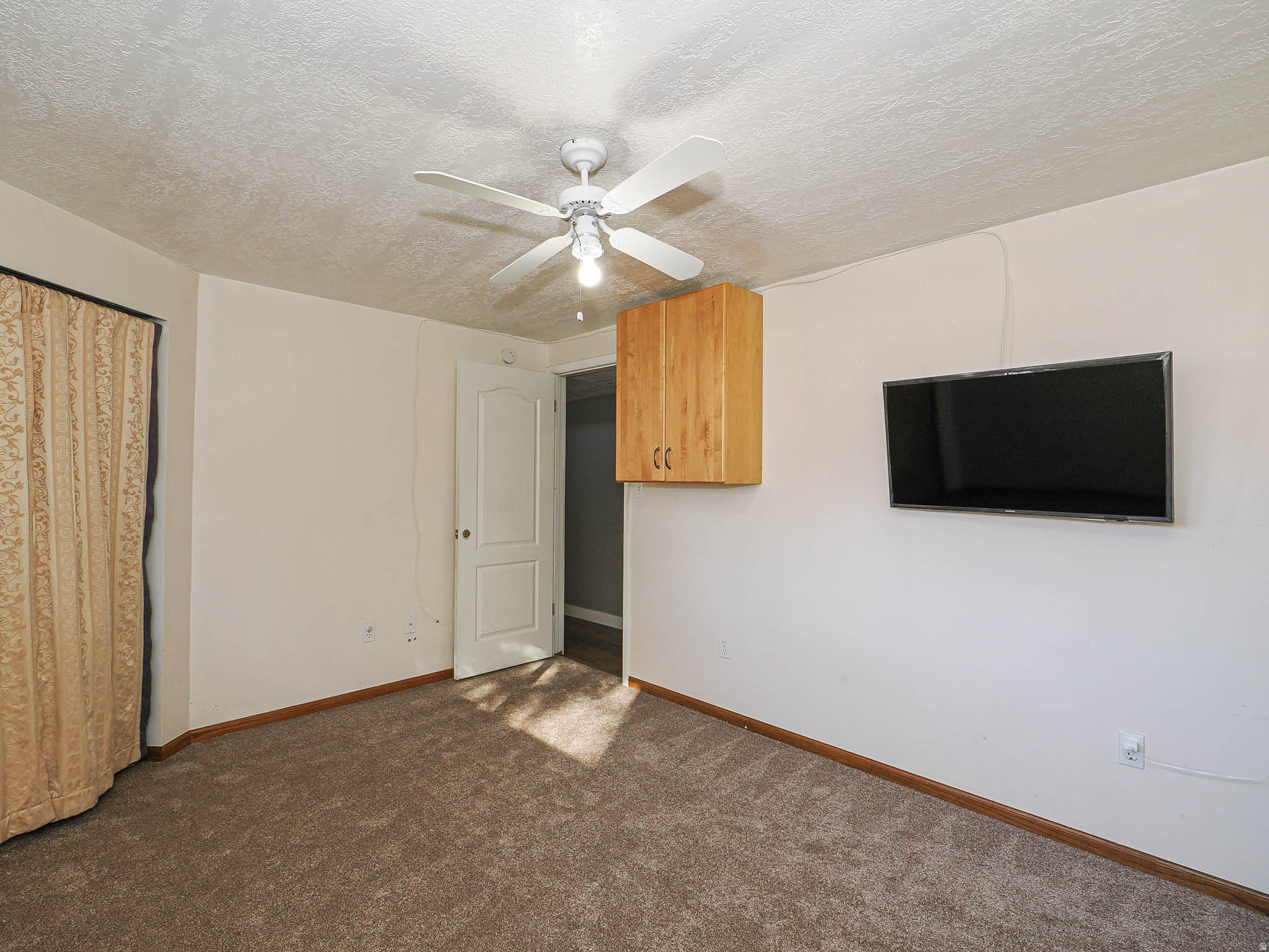 STORM MOUNTAIN TERRACE #5 - Residential