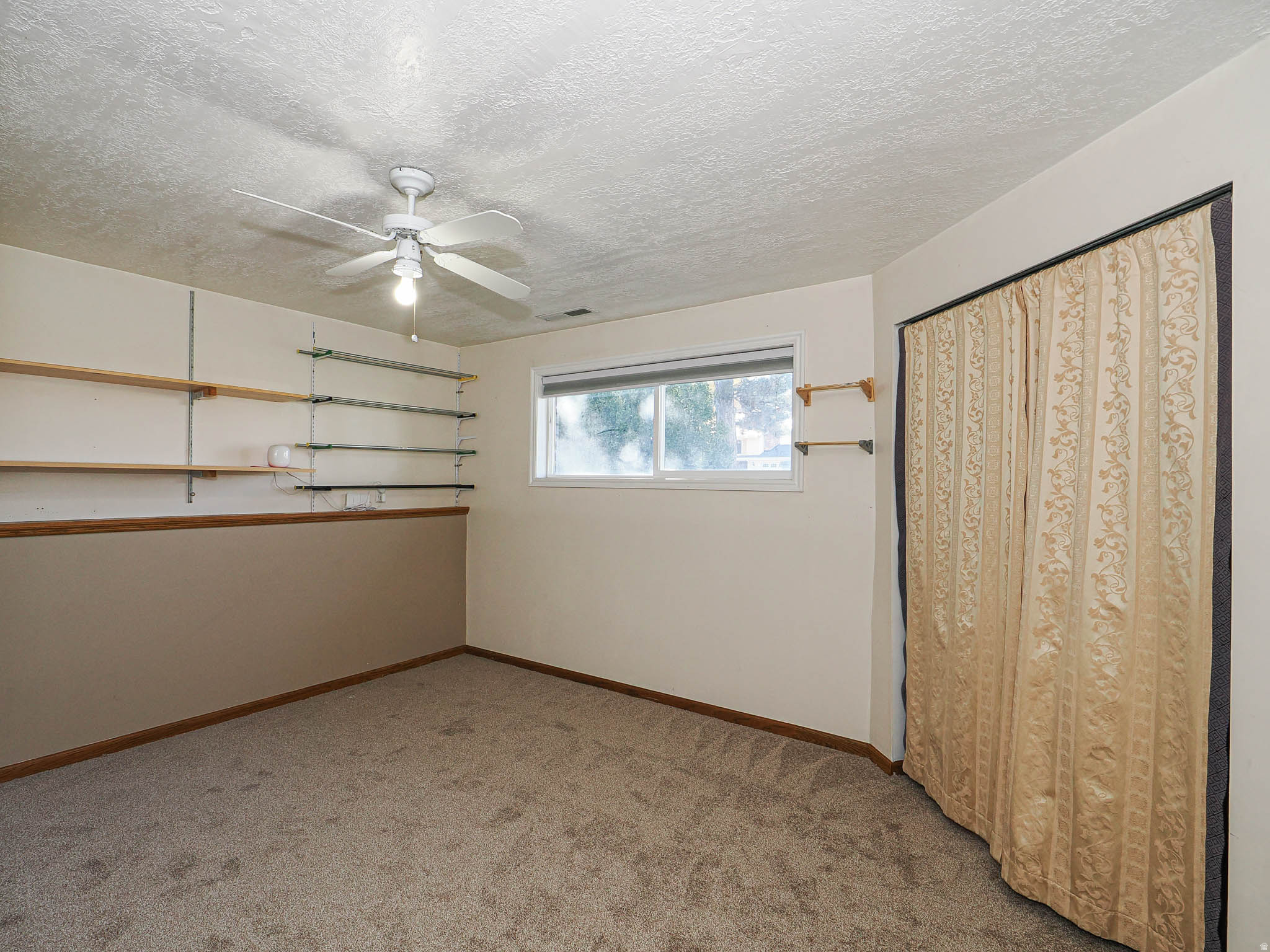 STORM MOUNTAIN TERRACE #5 - Residential