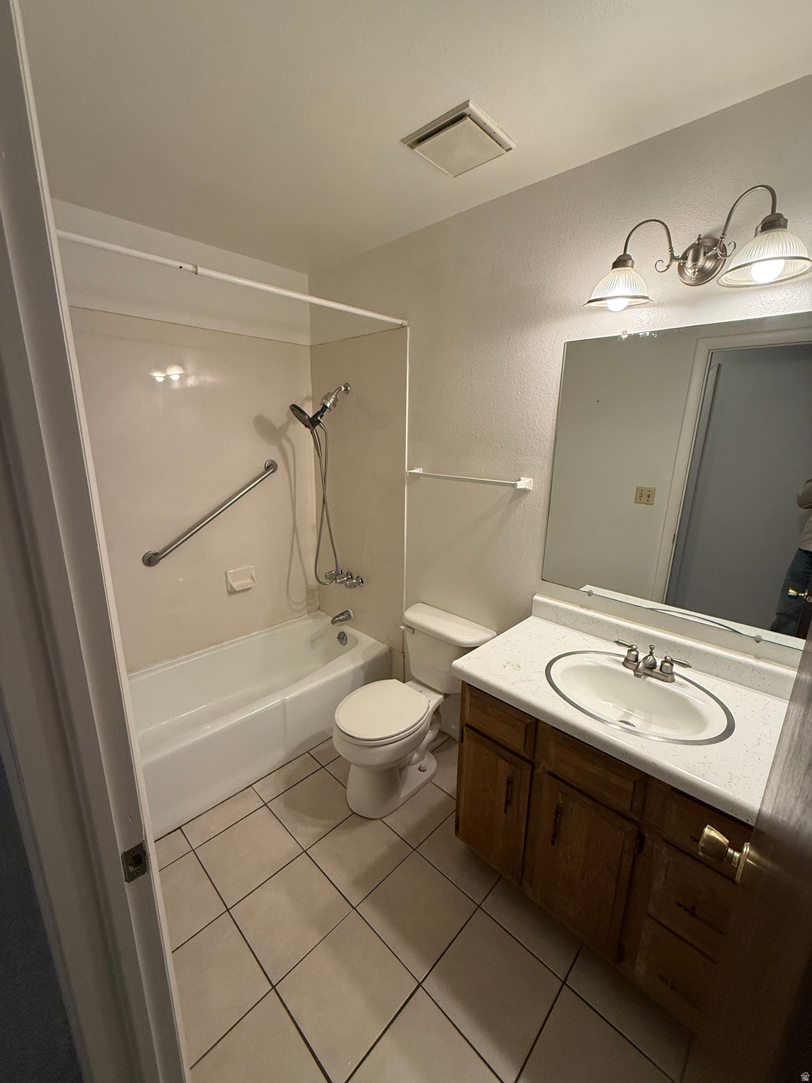 RIVERVIEW EAST - Residential