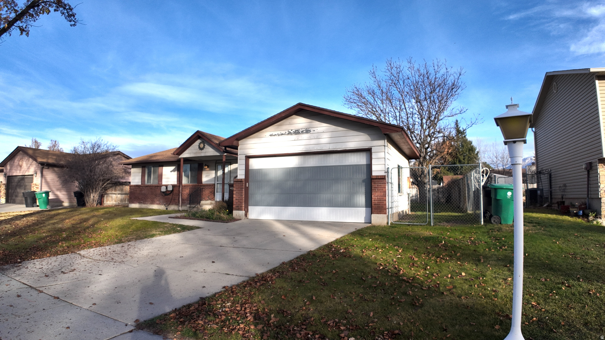 RIVERVIEW EAST - Residential