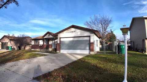 Tiny photo for 5987 S BLUE STONE CIR, Murray, UT 84123 (MLS # 2126938)