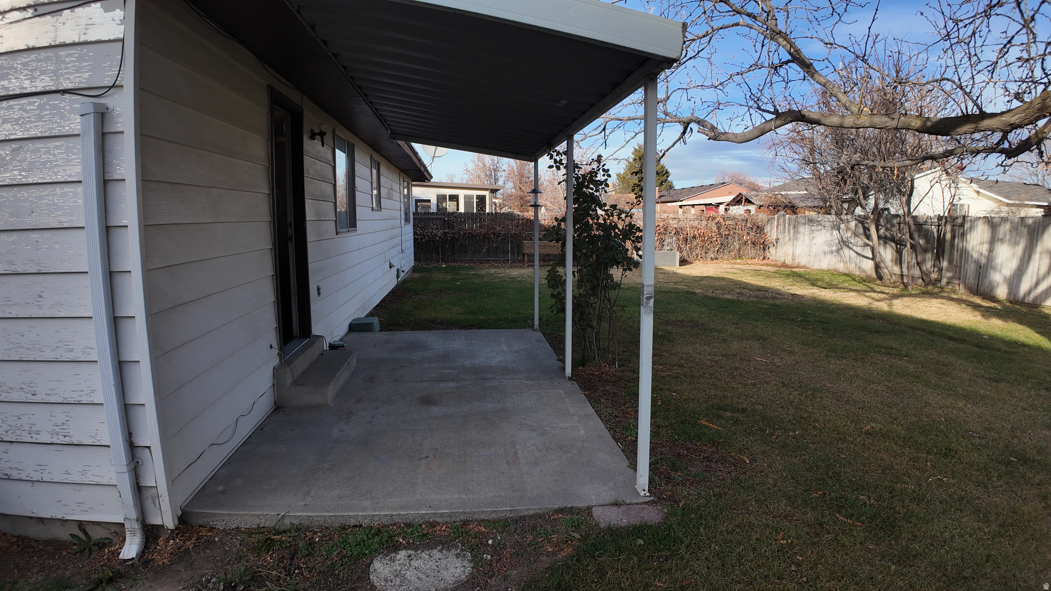 RIVERVIEW EAST - Residential