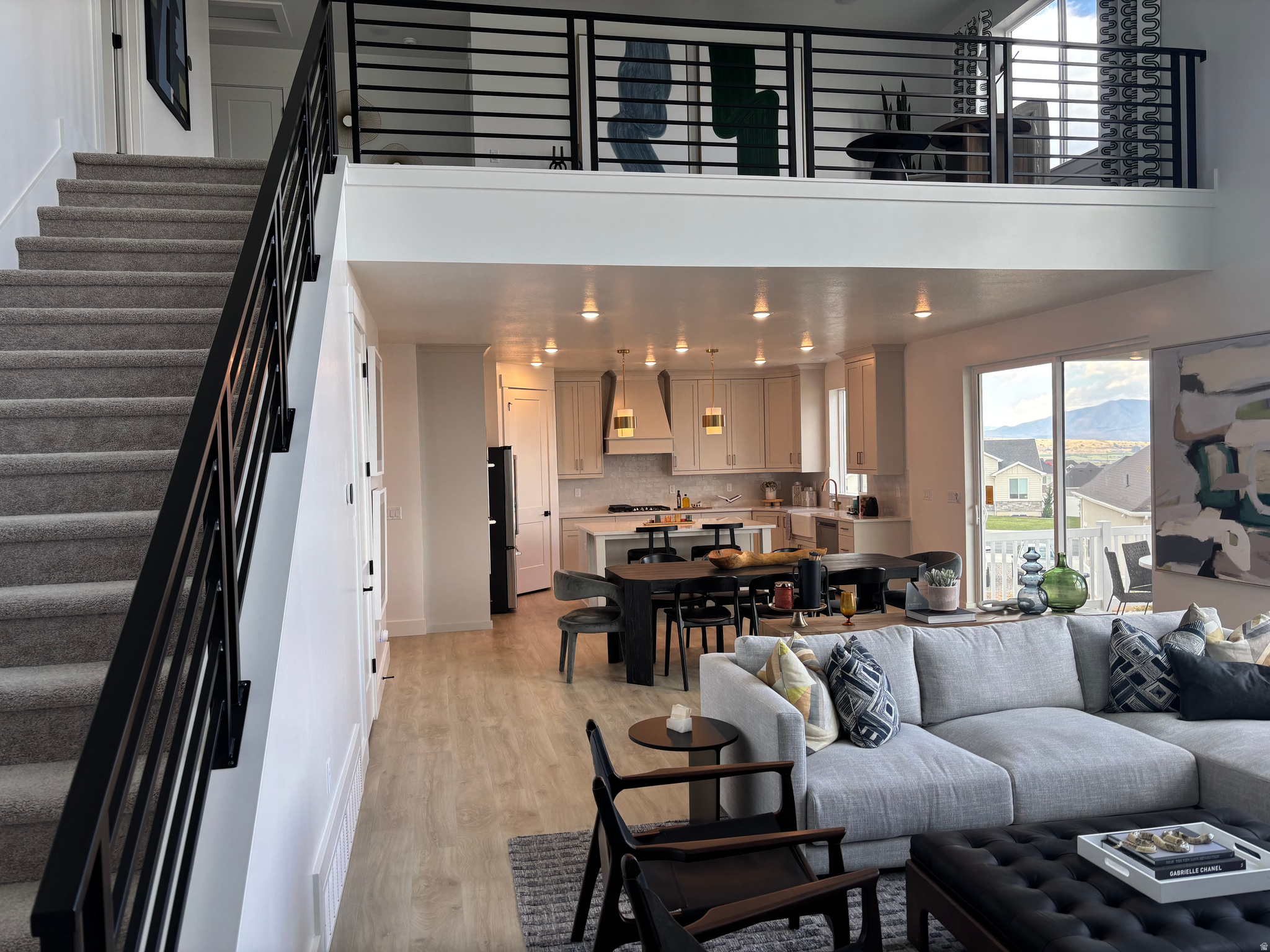 CARSON RIDGE - Residential