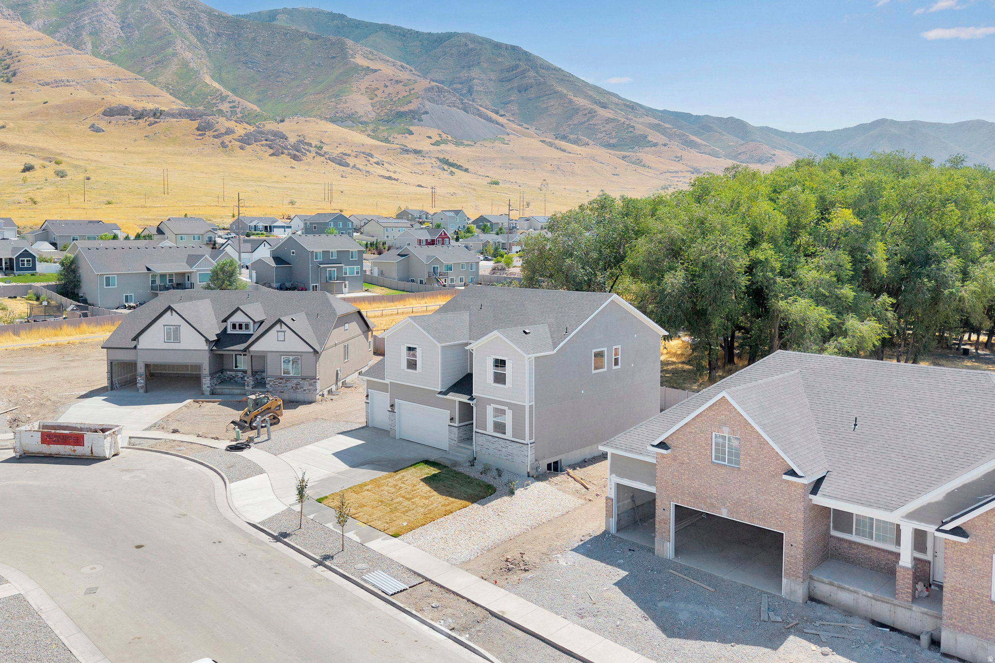 PASTURES AT SADDLEBACK - Residential