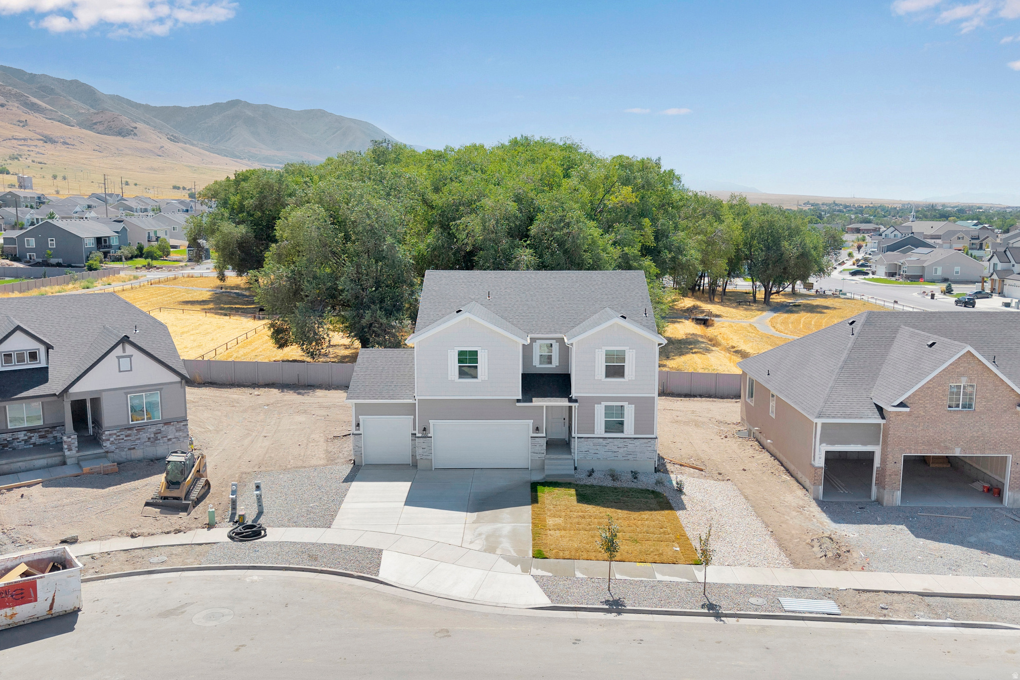 PASTURES AT SADDLEBACK - Residential