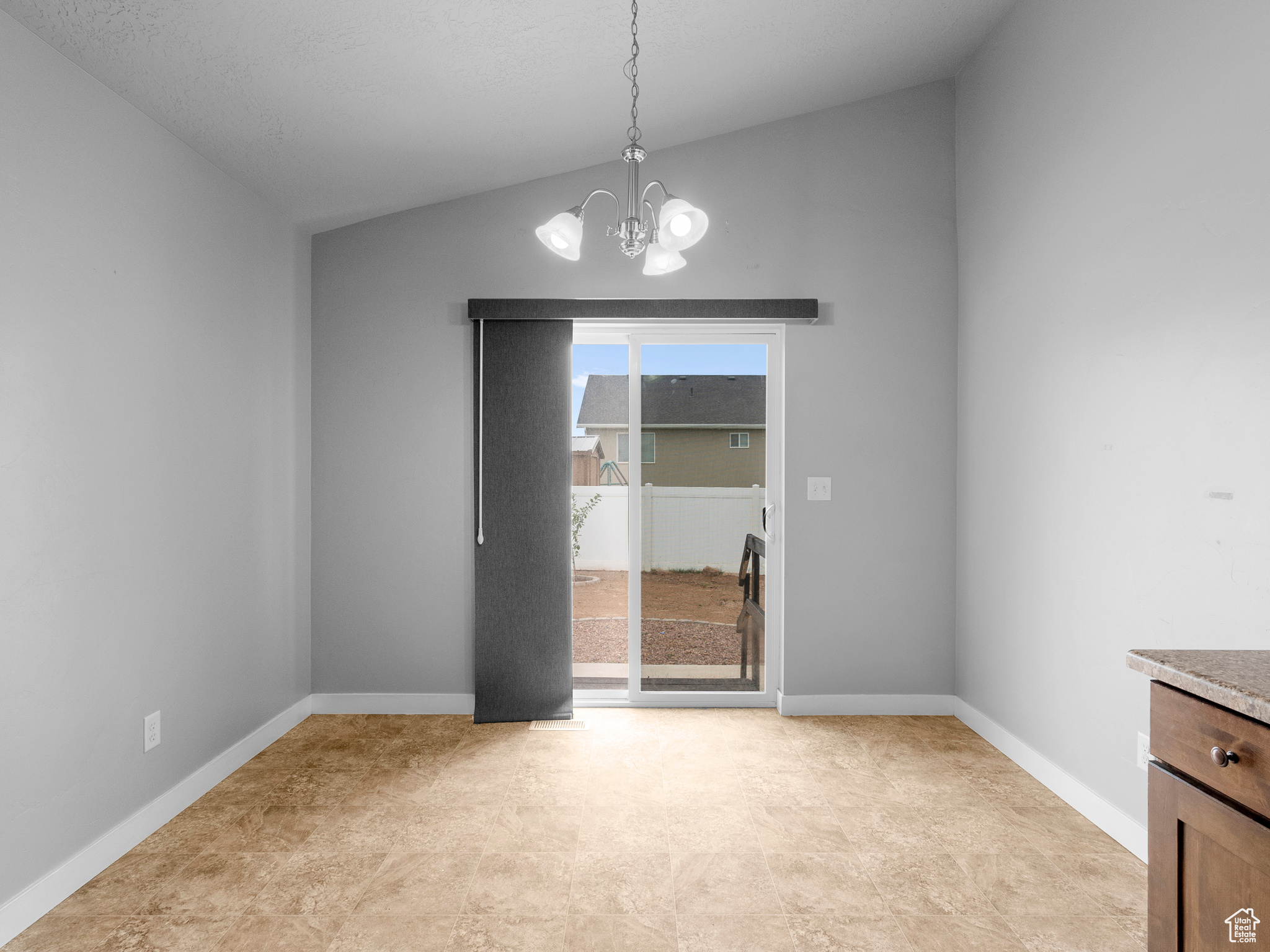 UINTAH SHADOWS - Residential