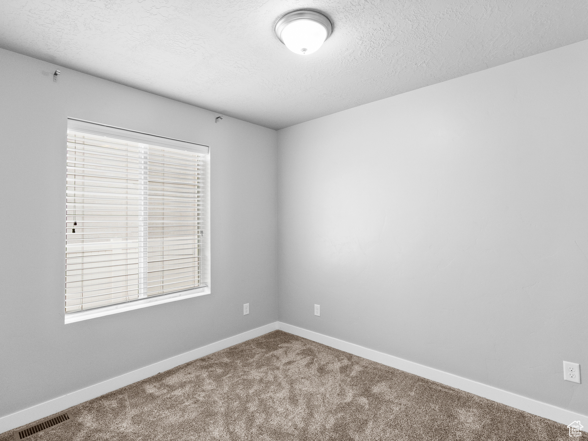 UINTAH SHADOWS - Residential