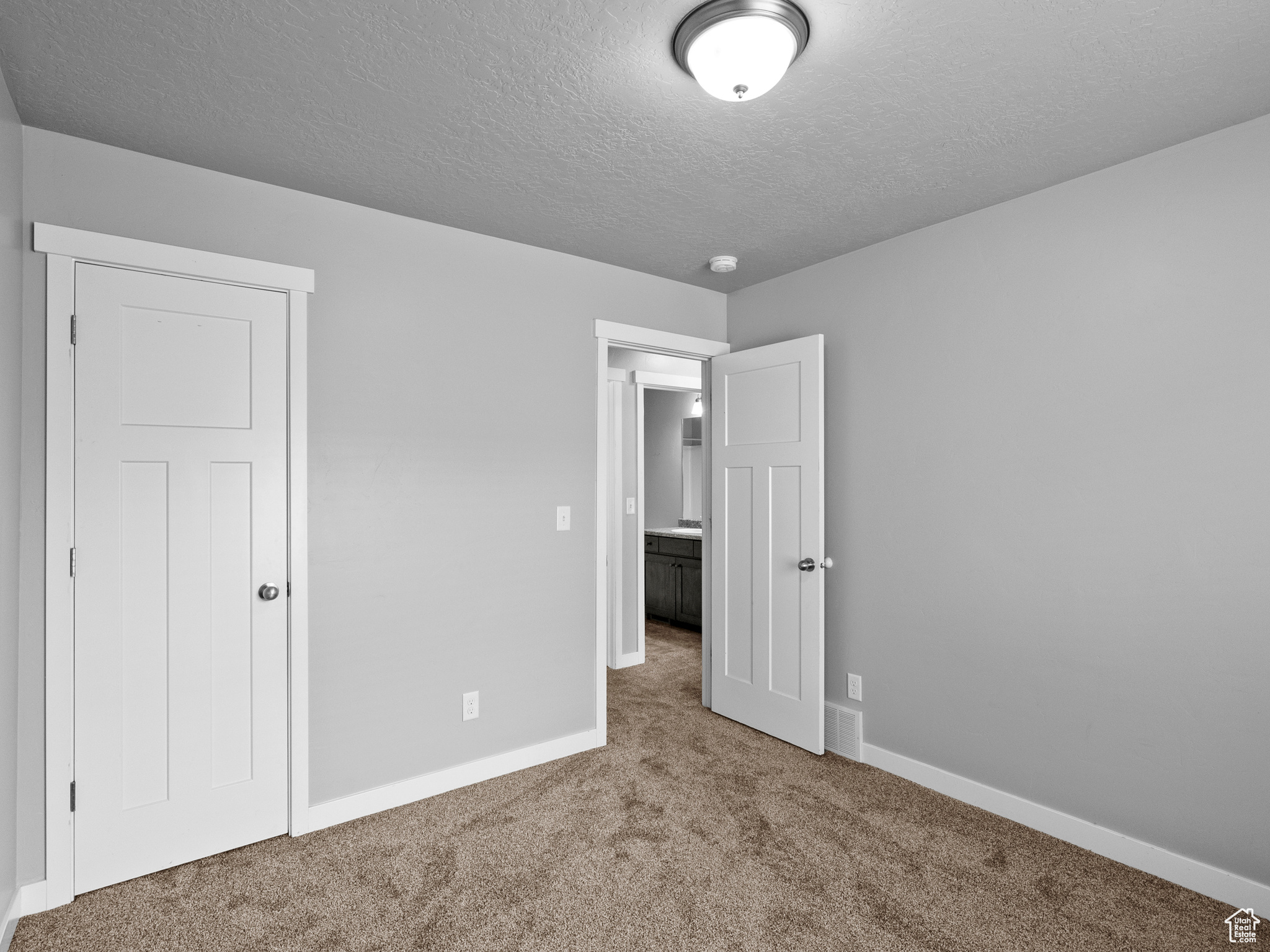 UINTAH SHADOWS - Residential
