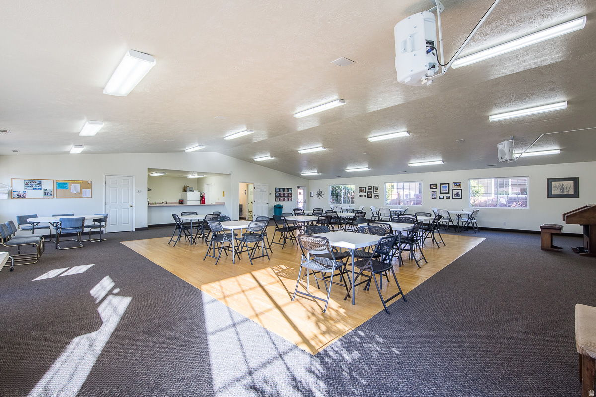 CANYON COVE LEISURE HOME - Residential