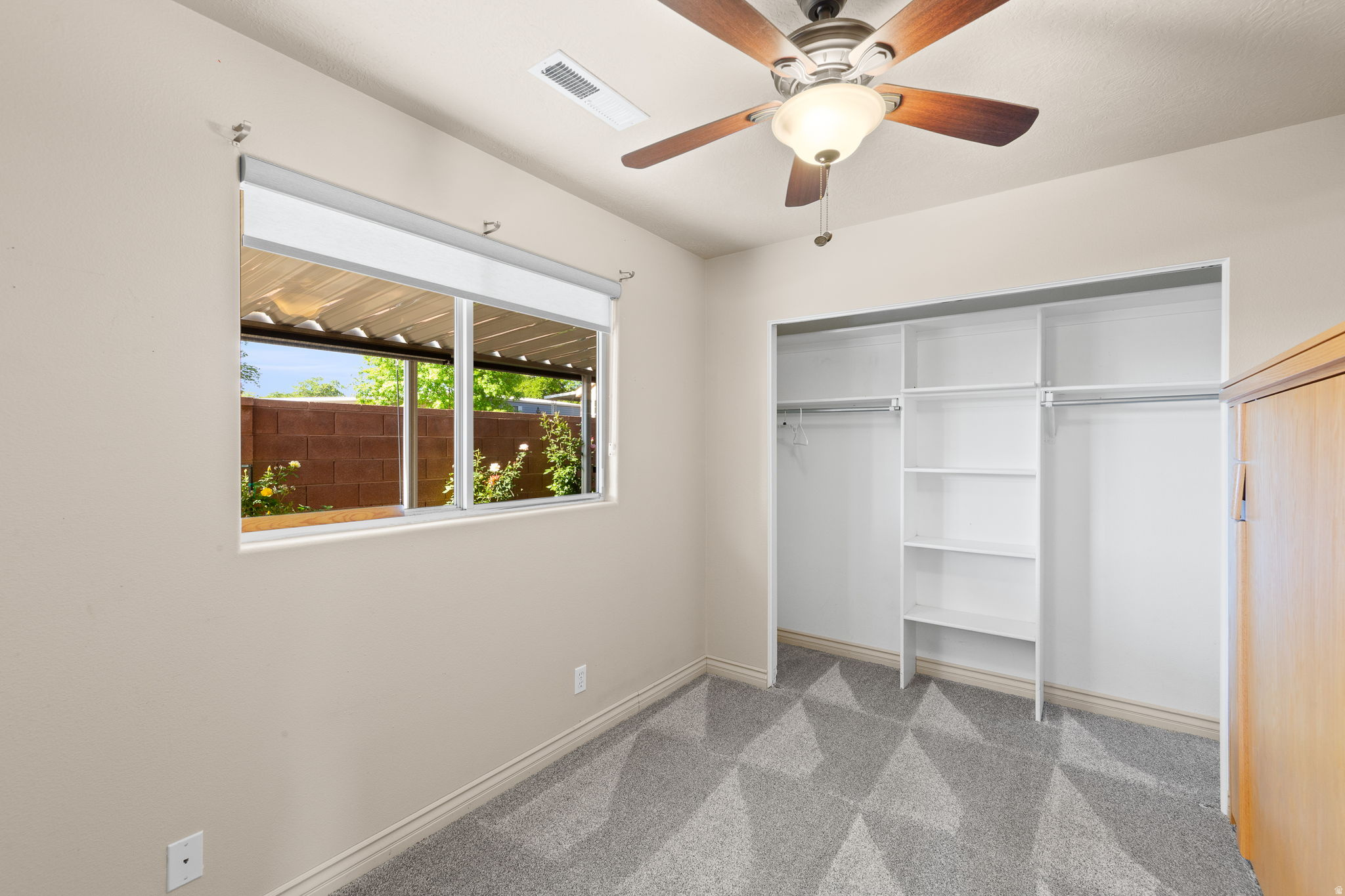CANYON COVE LEISURE HOME - Residential