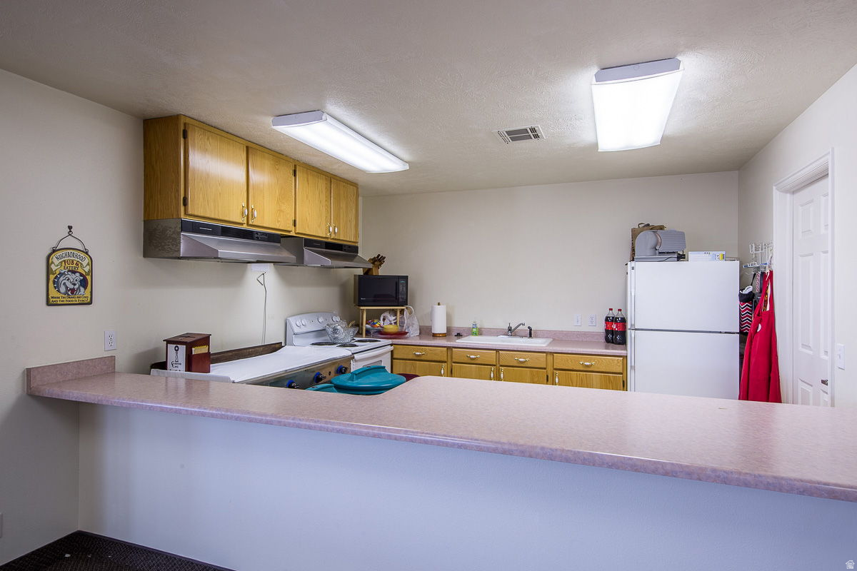 CANYON COVE LEISURE HOME - Residential