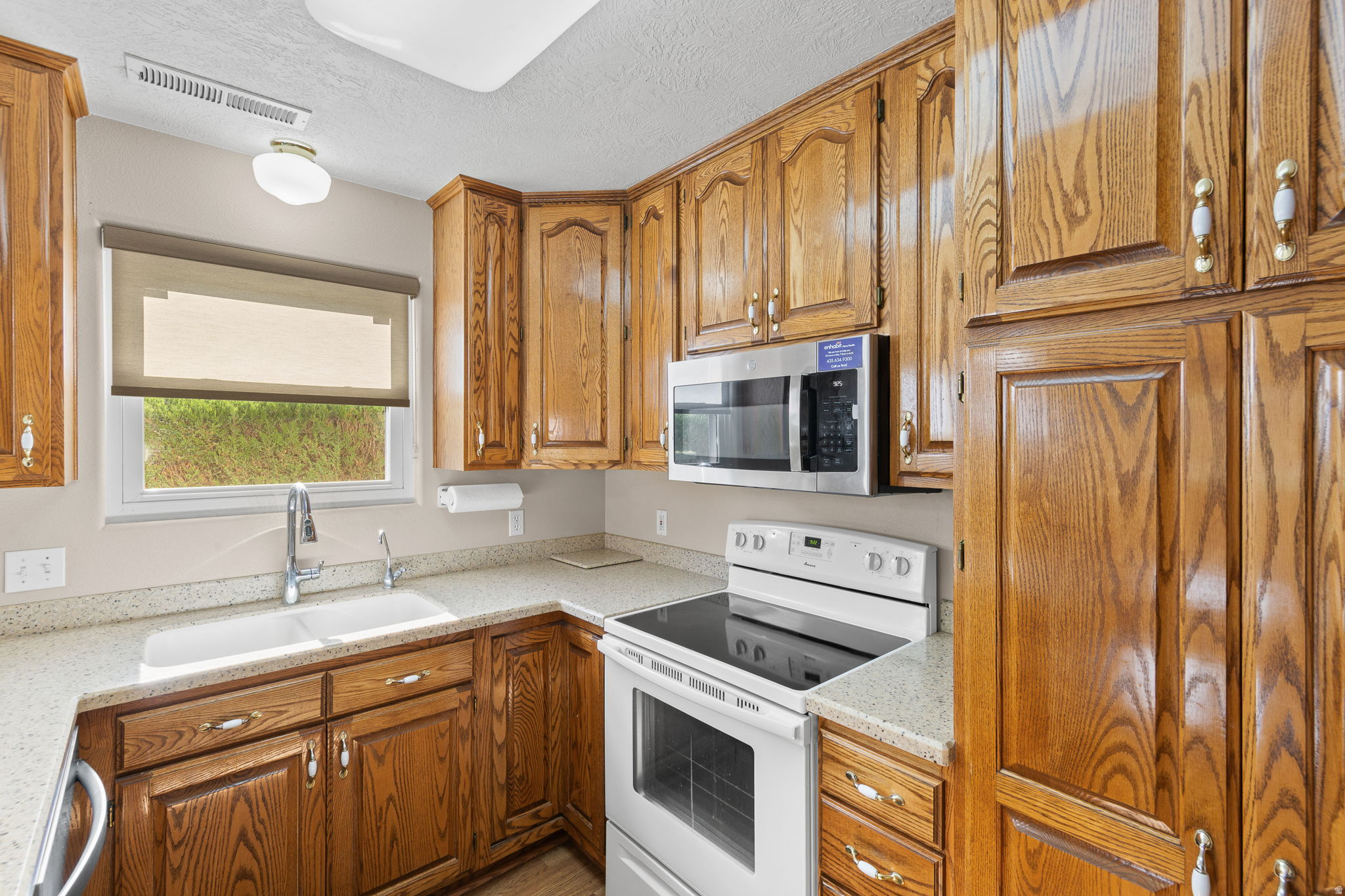 CANYON COVE LEISURE HOME - Residential