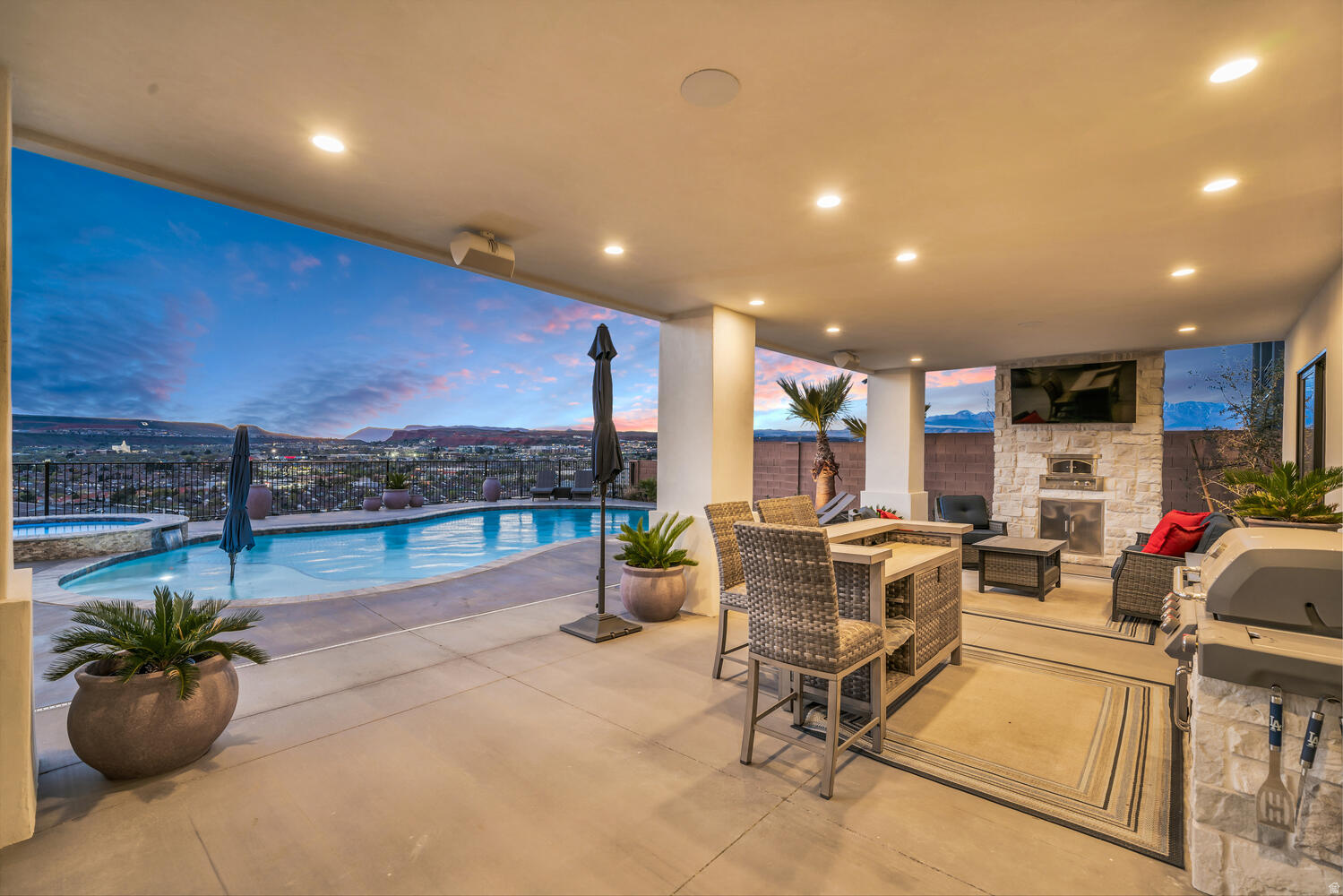 SOUTH RIM AT FOREMASTER RIDGE PH 3 - Residential