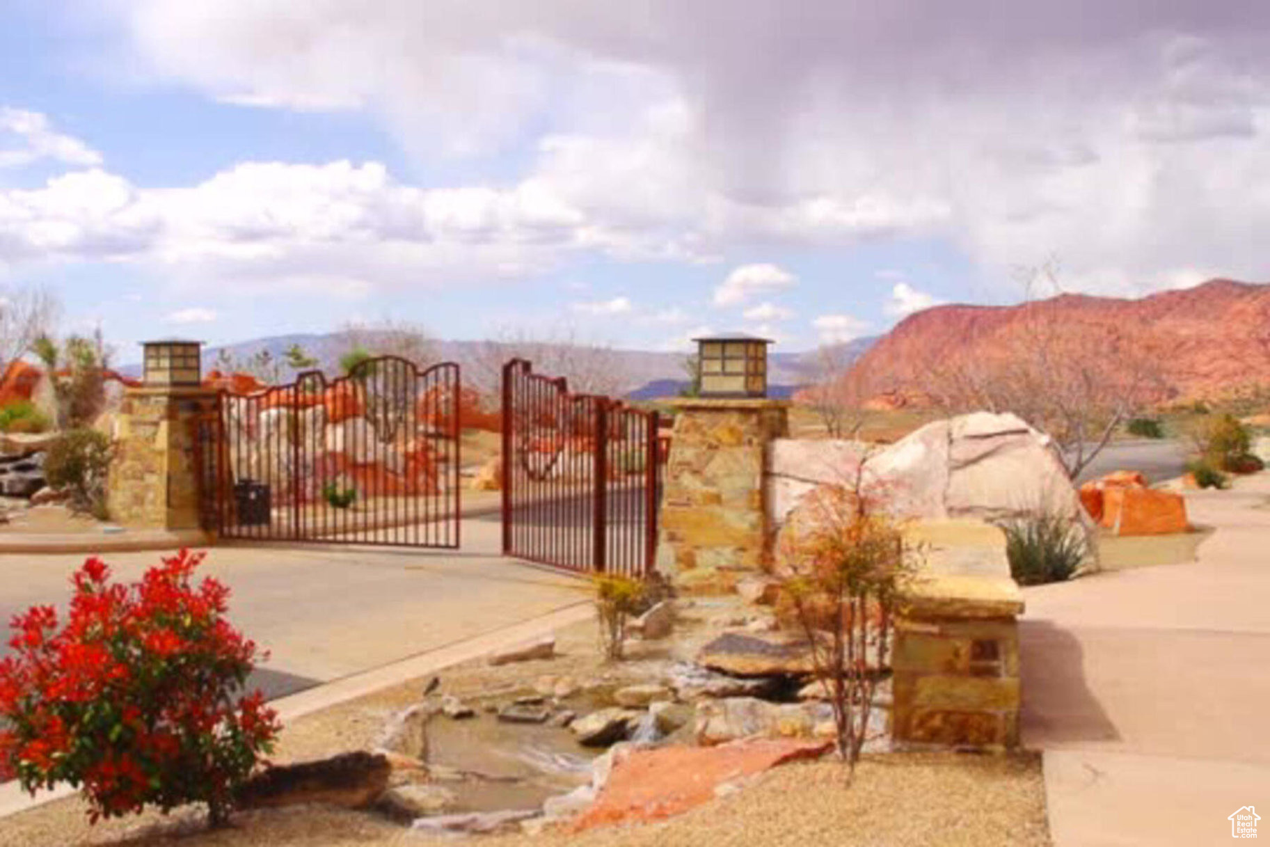 THE LEDGES OF ST GEORGE - Land