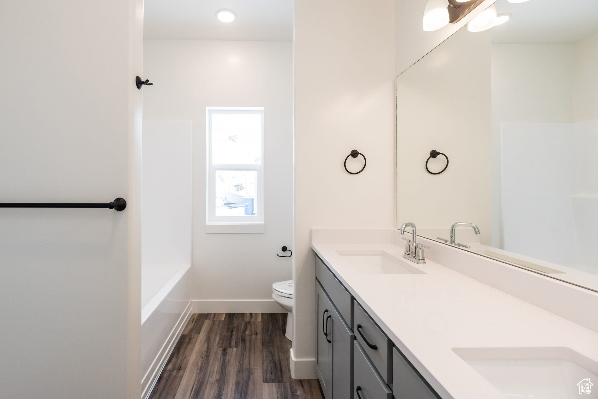 MOUNT STERLING FARMS - Residential