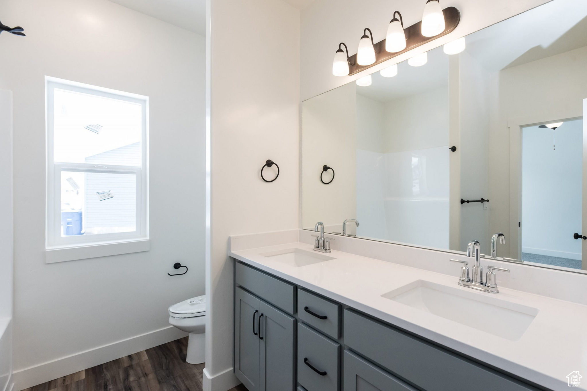 MOUNT STERLING FARMS - Residential