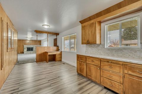 Tiny photo for 129 N 200 E, Payson, UT 84651 (MLS # 2127843)