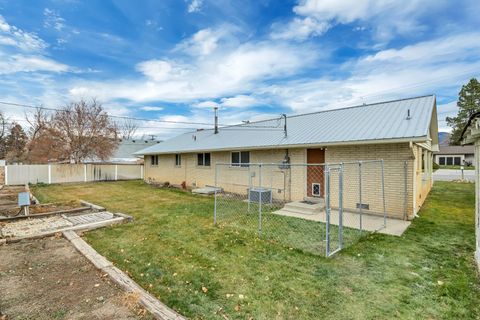 Tiny photo for 129 N 200 E, Payson, UT 84651 (MLS # 2127843)