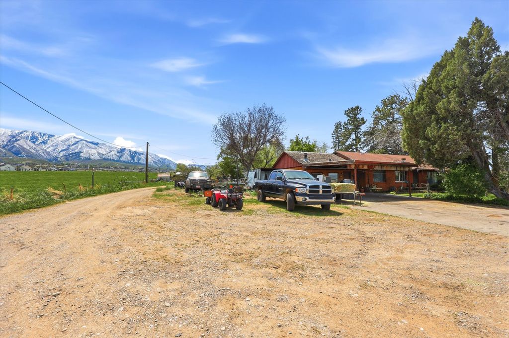 Photo of 793 W SALEM CANAL RD RD S, Salem, UT 84653 (MLS # 2152691)