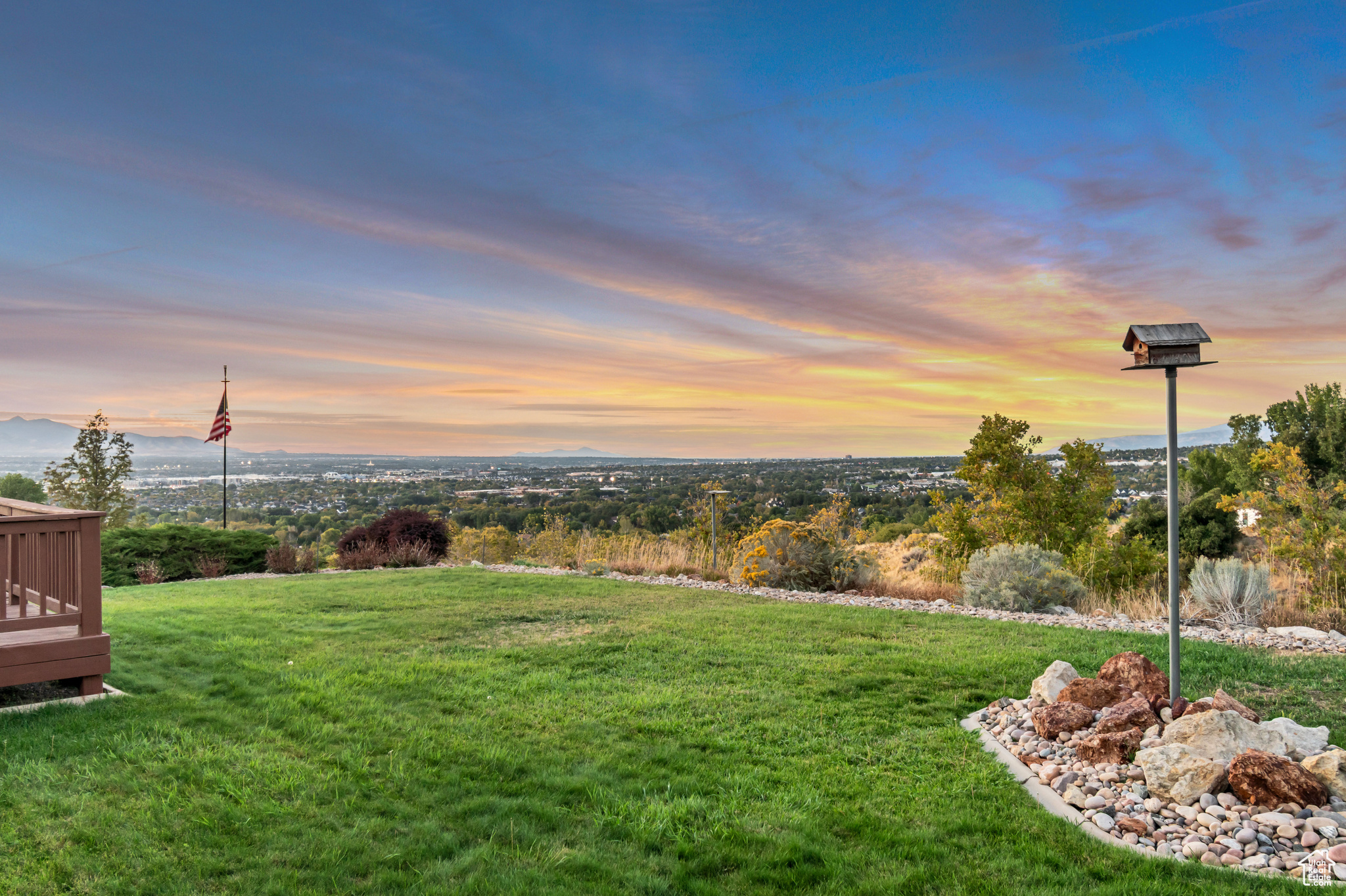 SOUTH MOUNTAIN - Residential
