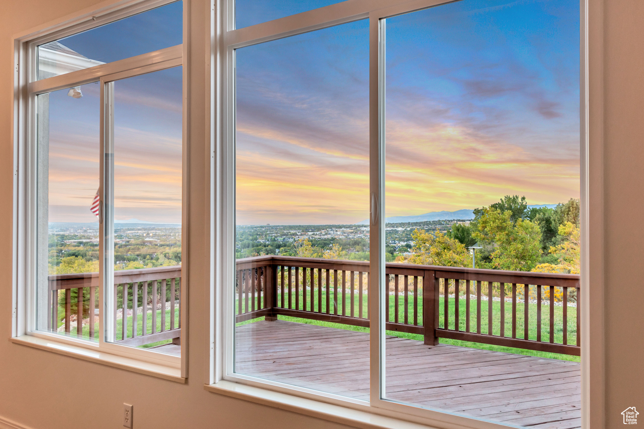 SOUTH MOUNTAIN - Residential