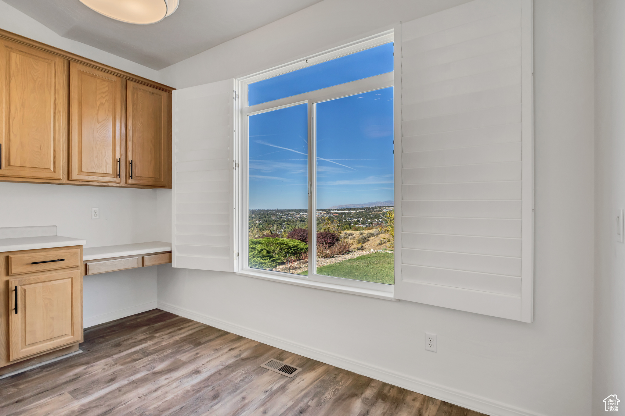 SOUTH MOUNTAIN - Residential