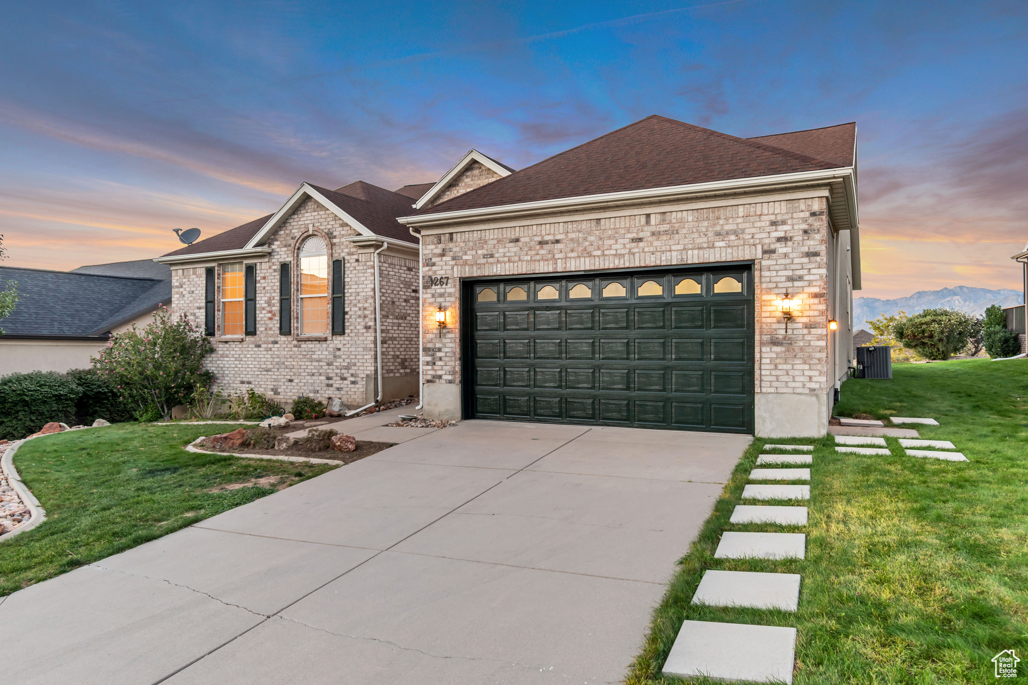SOUTH MOUNTAIN - Residential