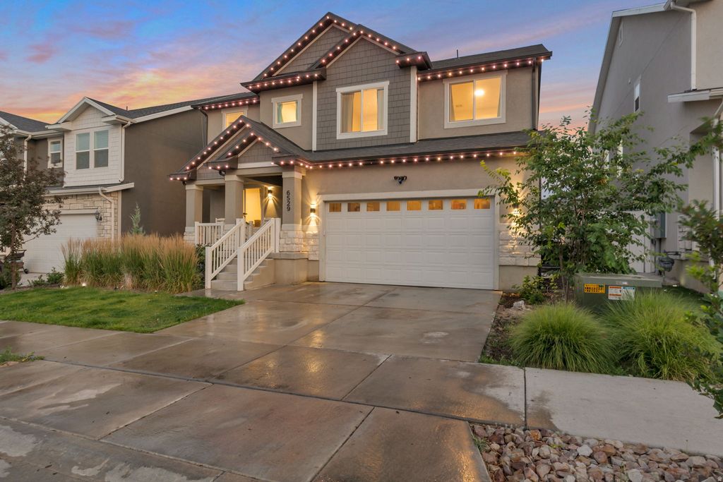Photo of 6529 W YAWKEY WAY, Herriman, UT 84096 (MLS # 2171956)