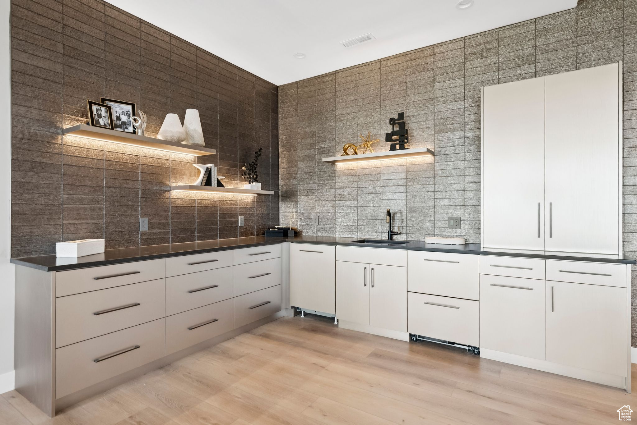 Hideout, Utah 84036, United States, 6 Bedrooms Bedrooms, ,7 BathroomsBathrooms,Residential,Active,50750