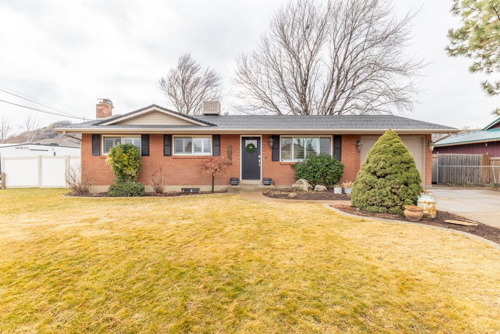 Photo of 1365 E LESTER DR, South Weber, UT 84405 (MLS # 2137315)