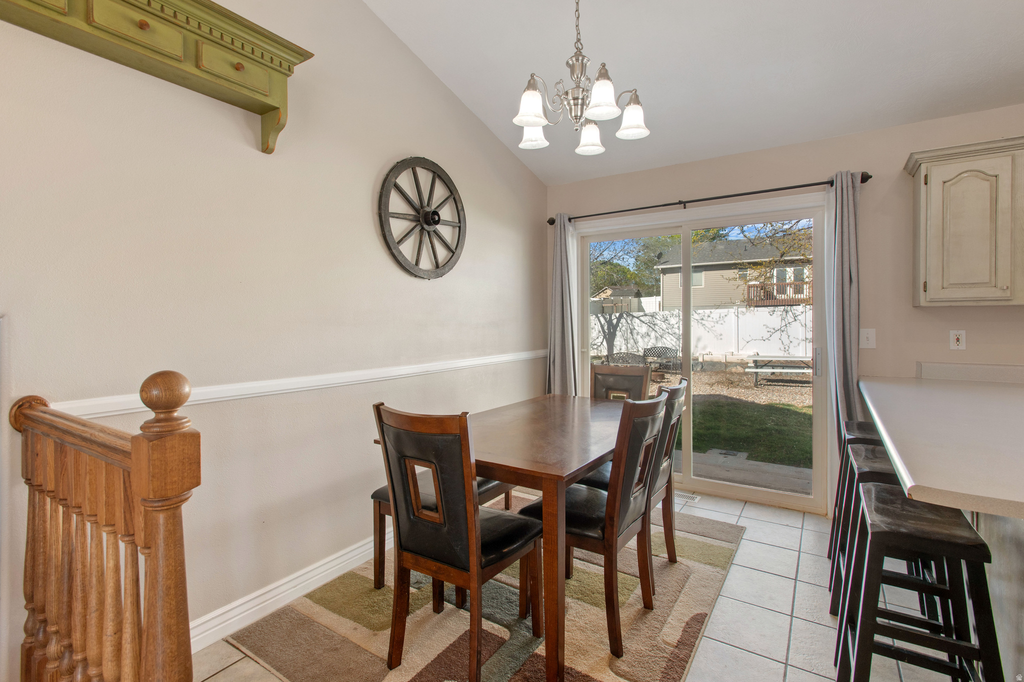 WHITE HILLS - Residential