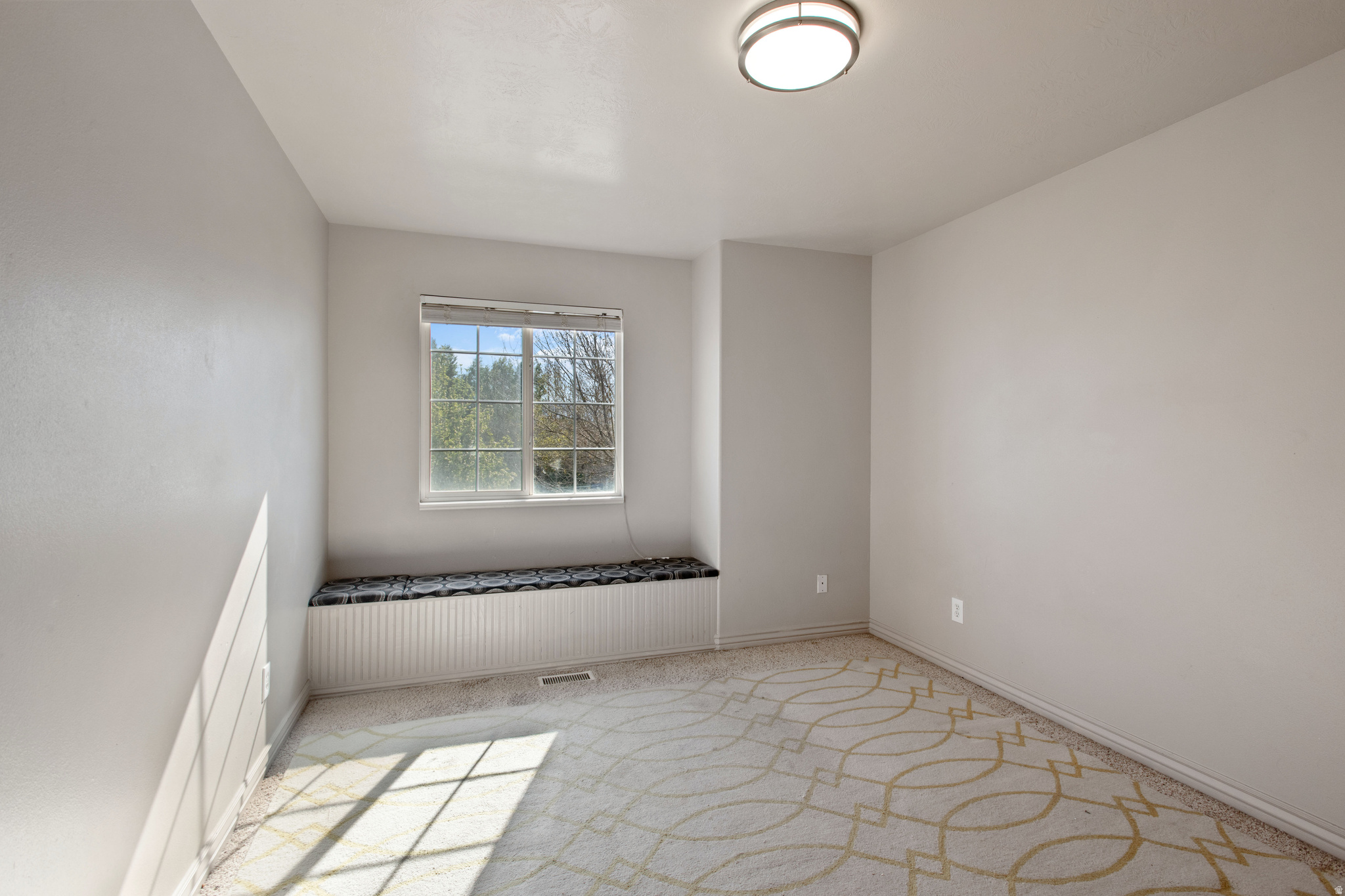 WHITE HILLS - Residential