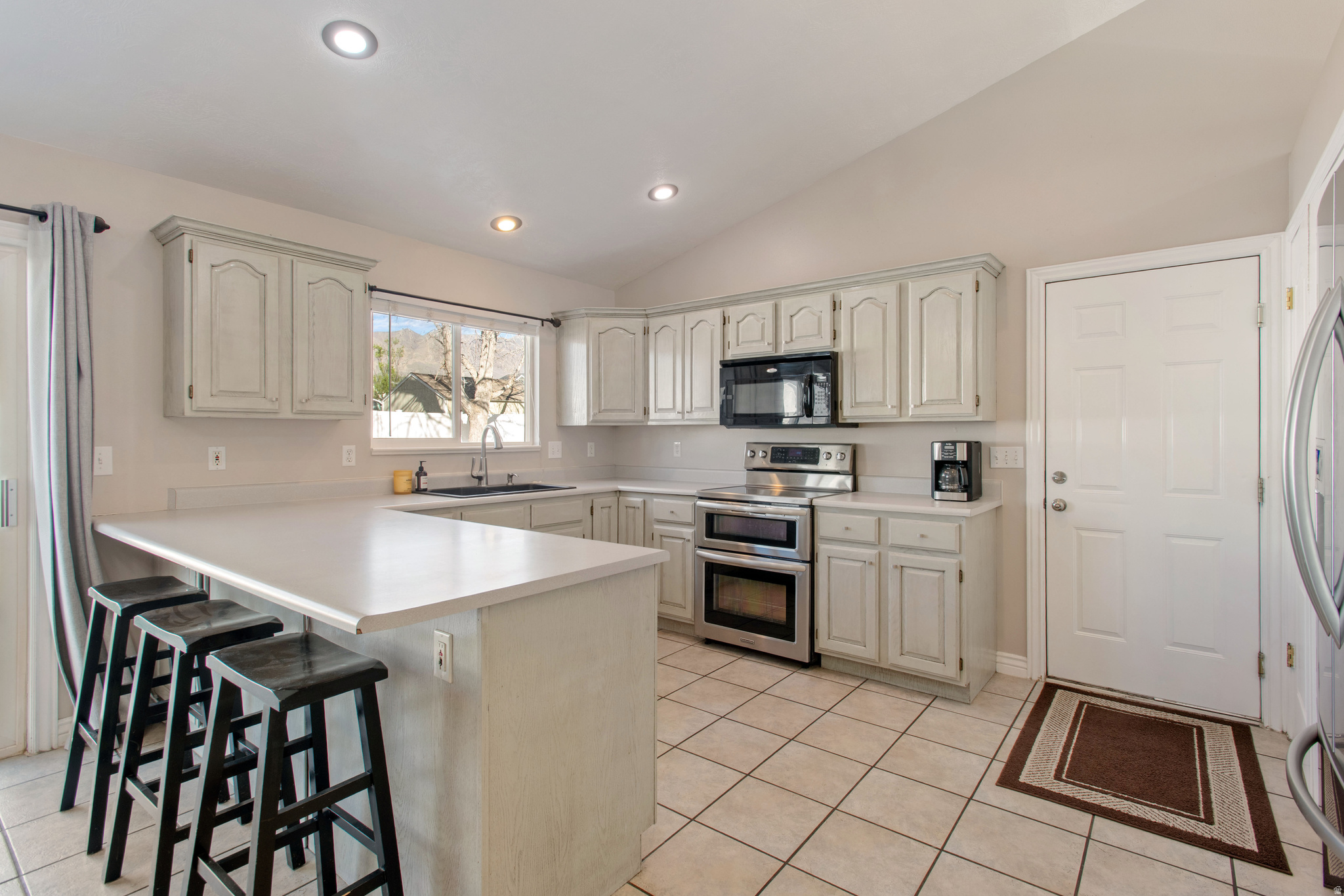 WHITE HILLS - Residential