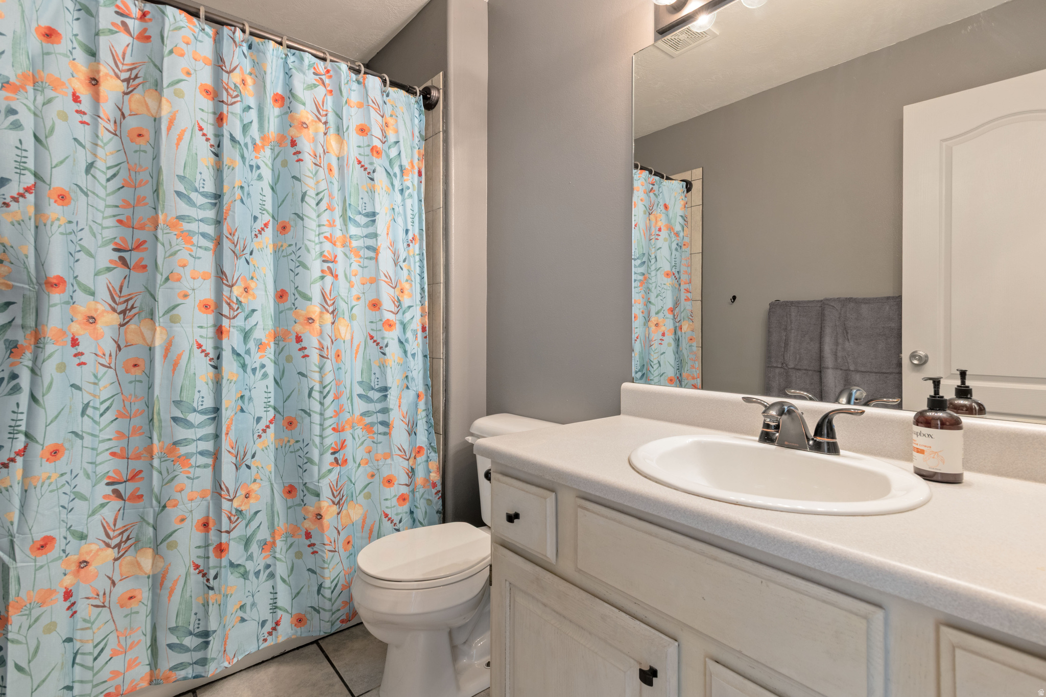 WHITE HILLS - Residential