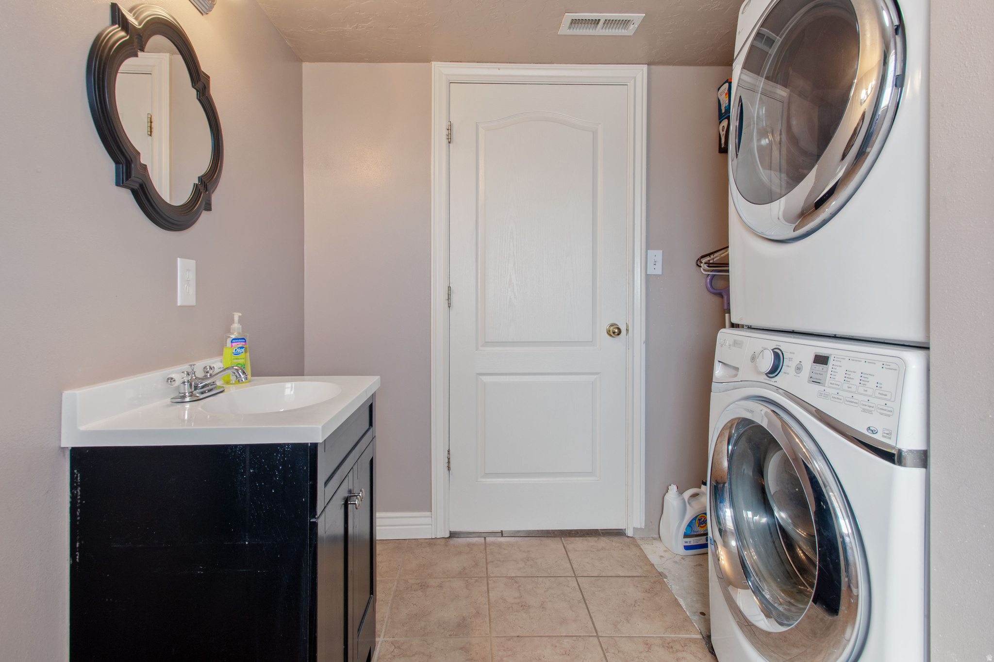 WHITE HILLS - Residential