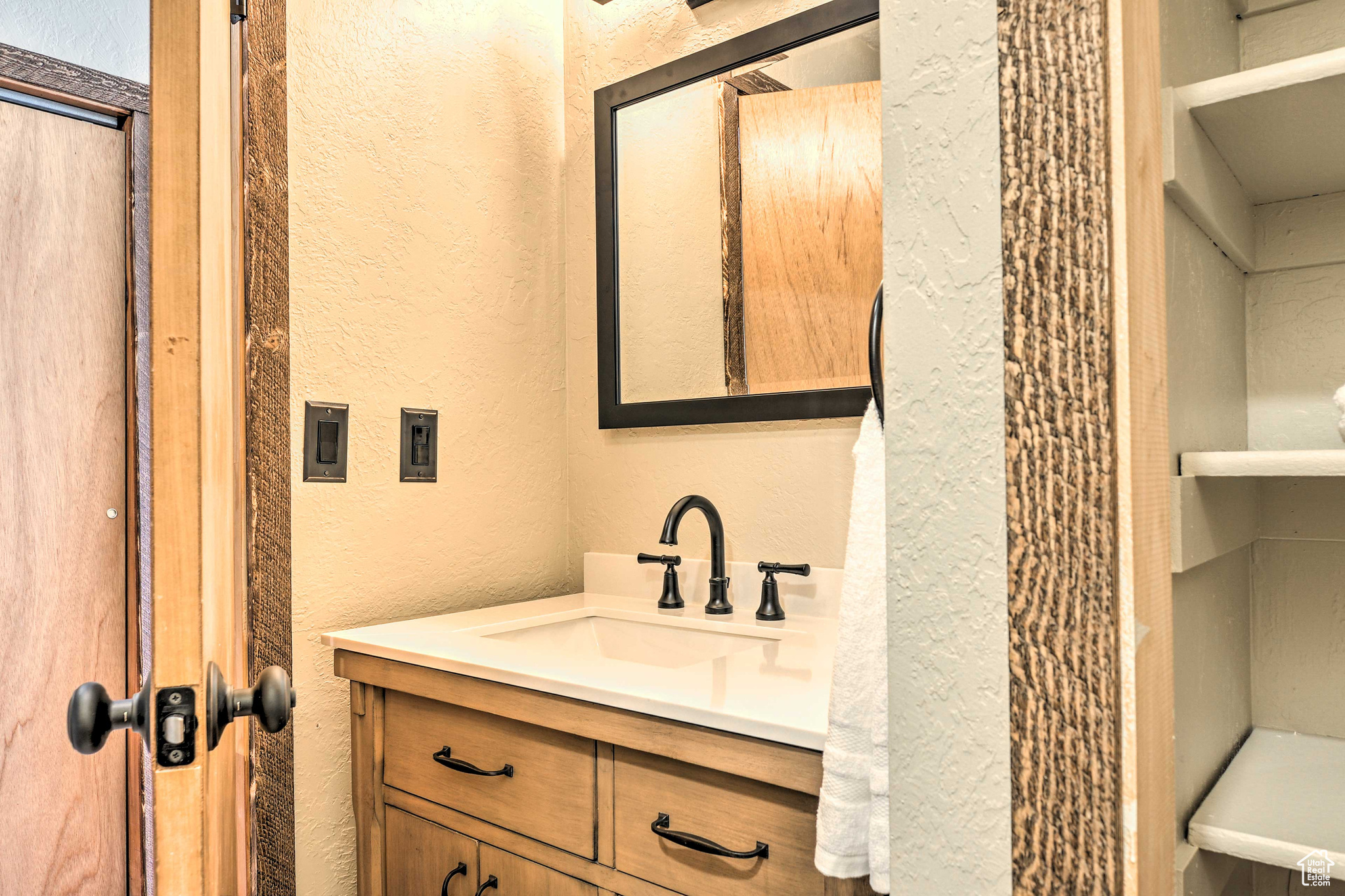 MOVIE RANCH SOUTH - Residential