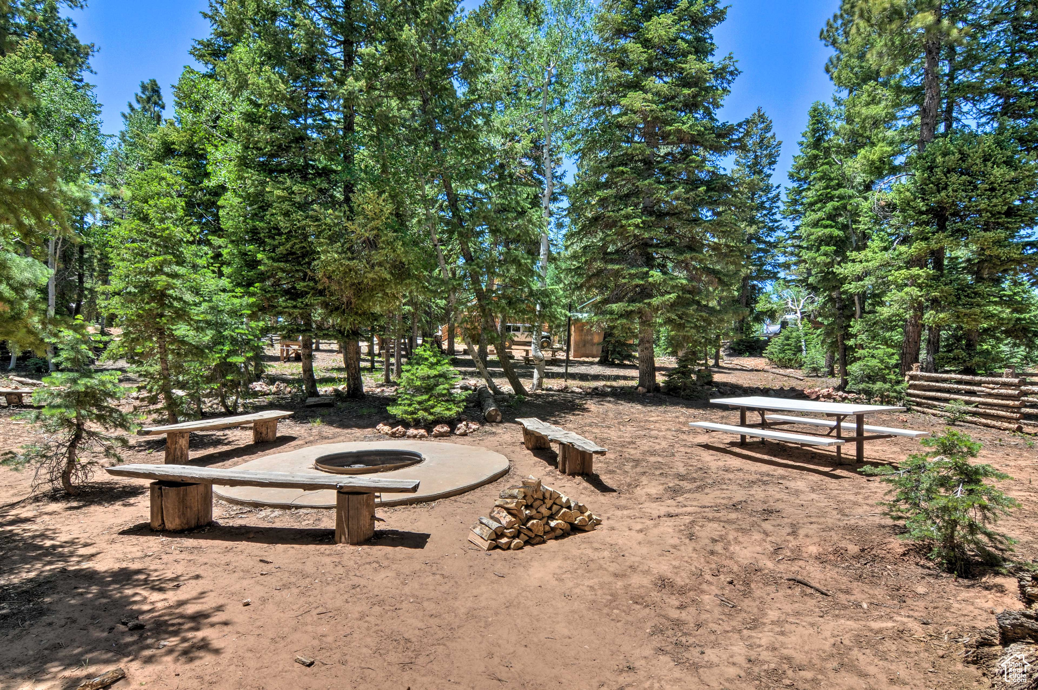 MOVIE RANCH SOUTH - Residential