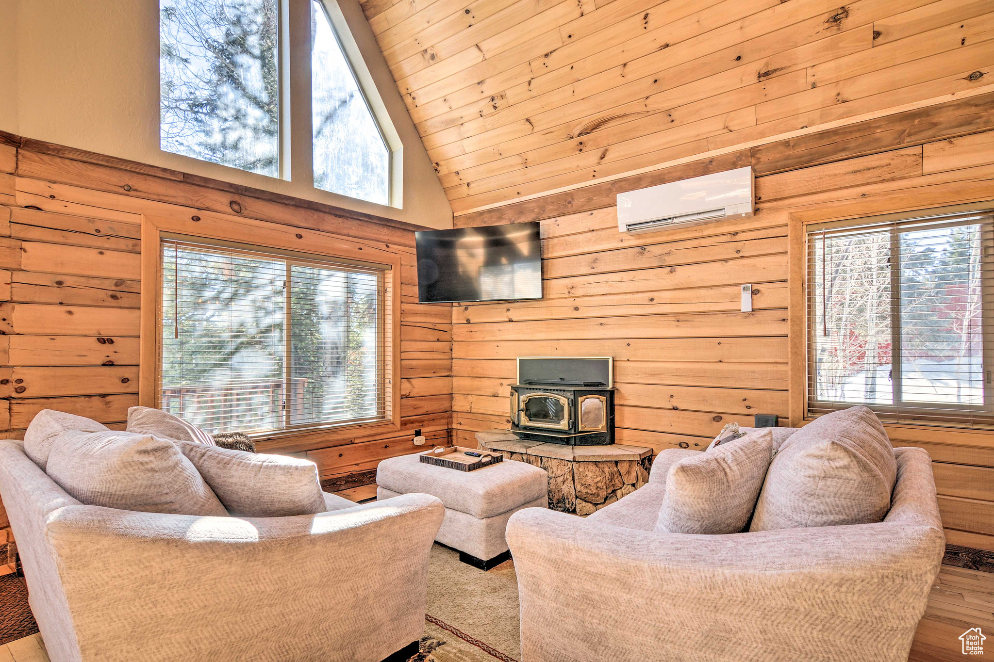 MOVIE RANCH SOUTH - Residential