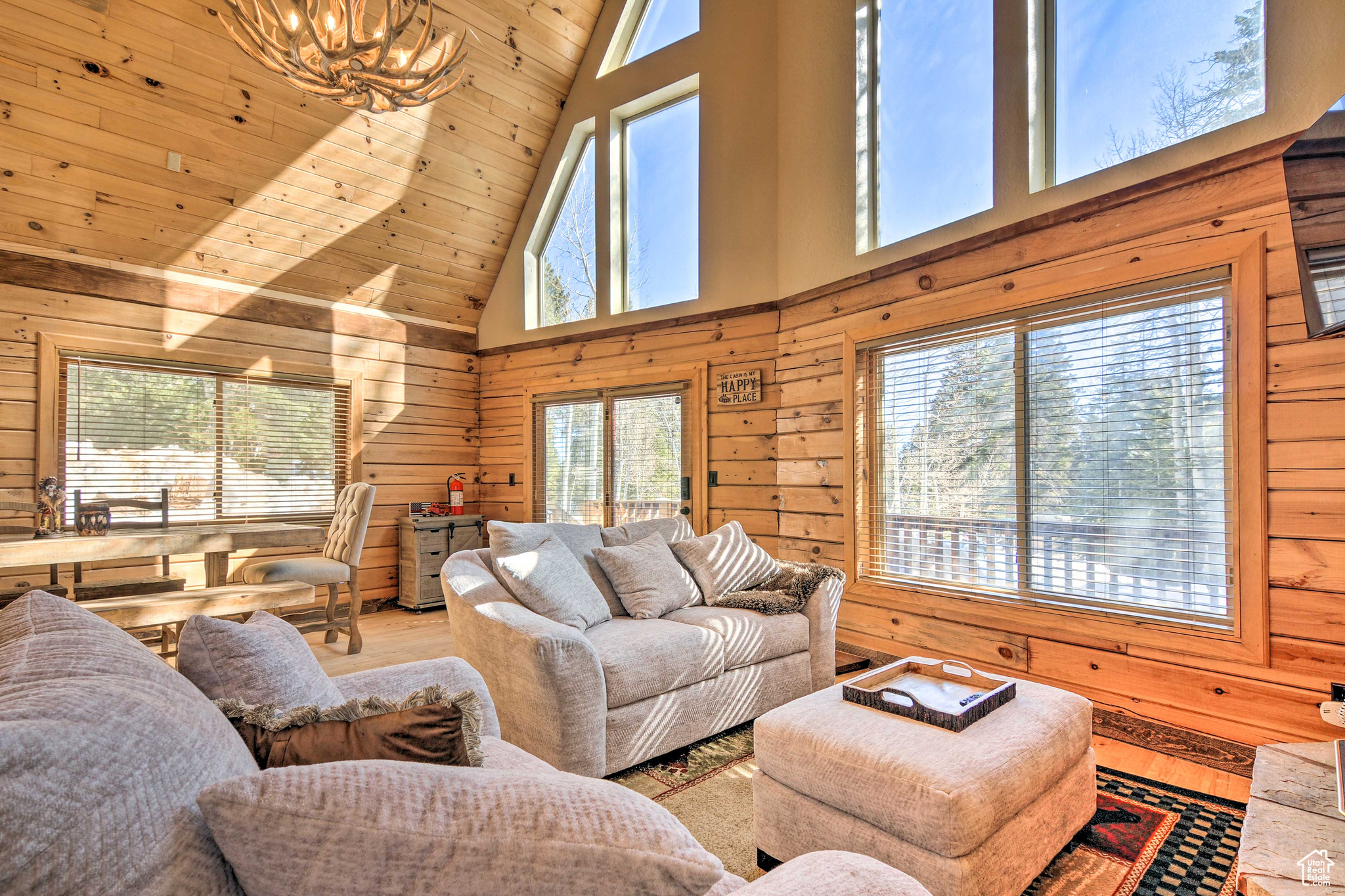 MOVIE RANCH SOUTH - Residential