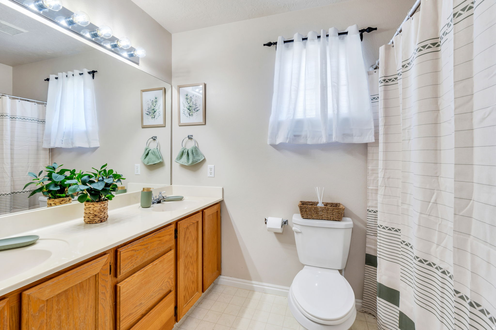 EASTGATE TOWNHOMES - Residential